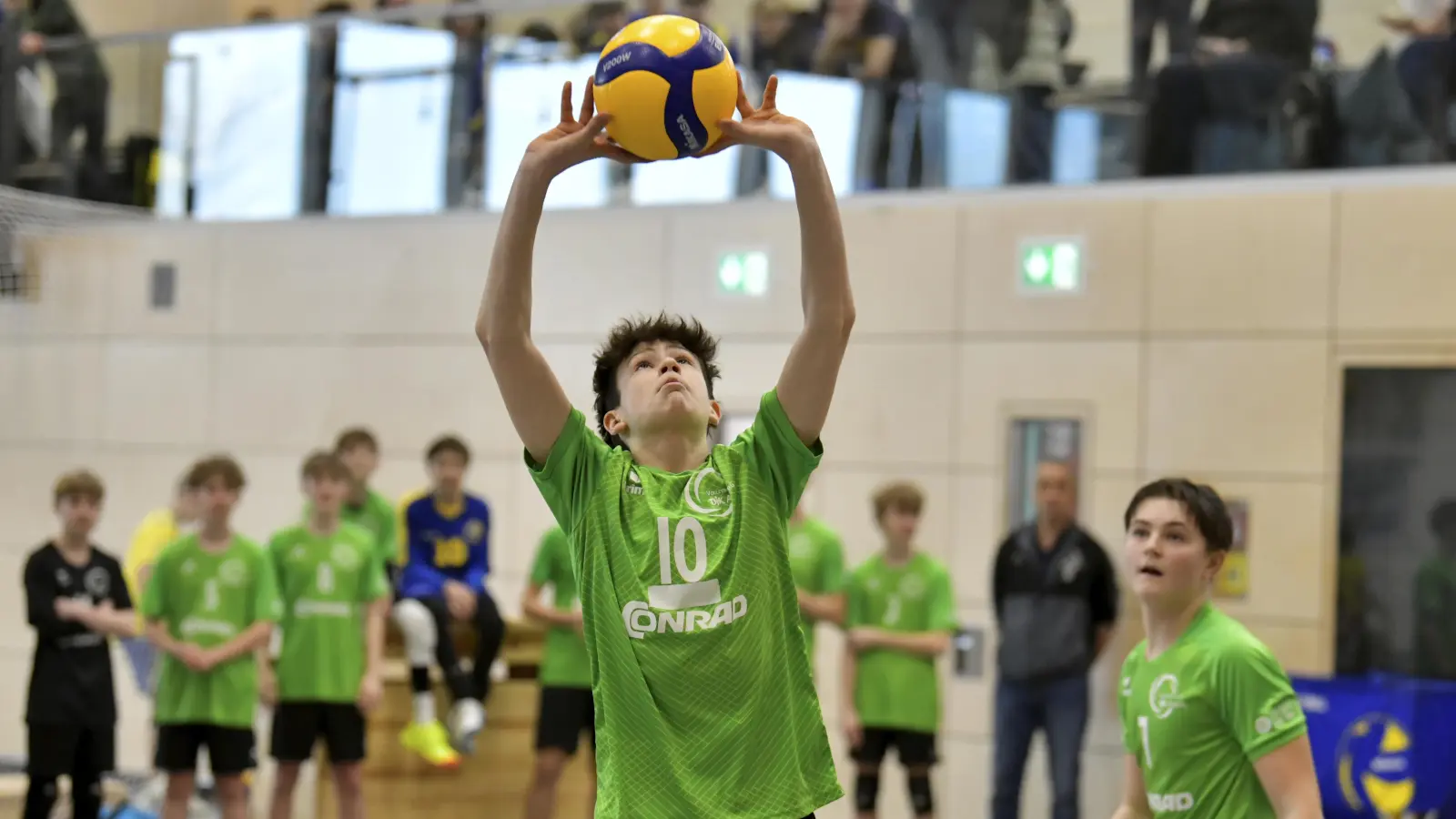 Bayernauswahlspieler Johannes Zahner (links) vom VC Amberg zählt zu den Leistungsträgern im Team.  (Bild: Hubert Ziegler)
