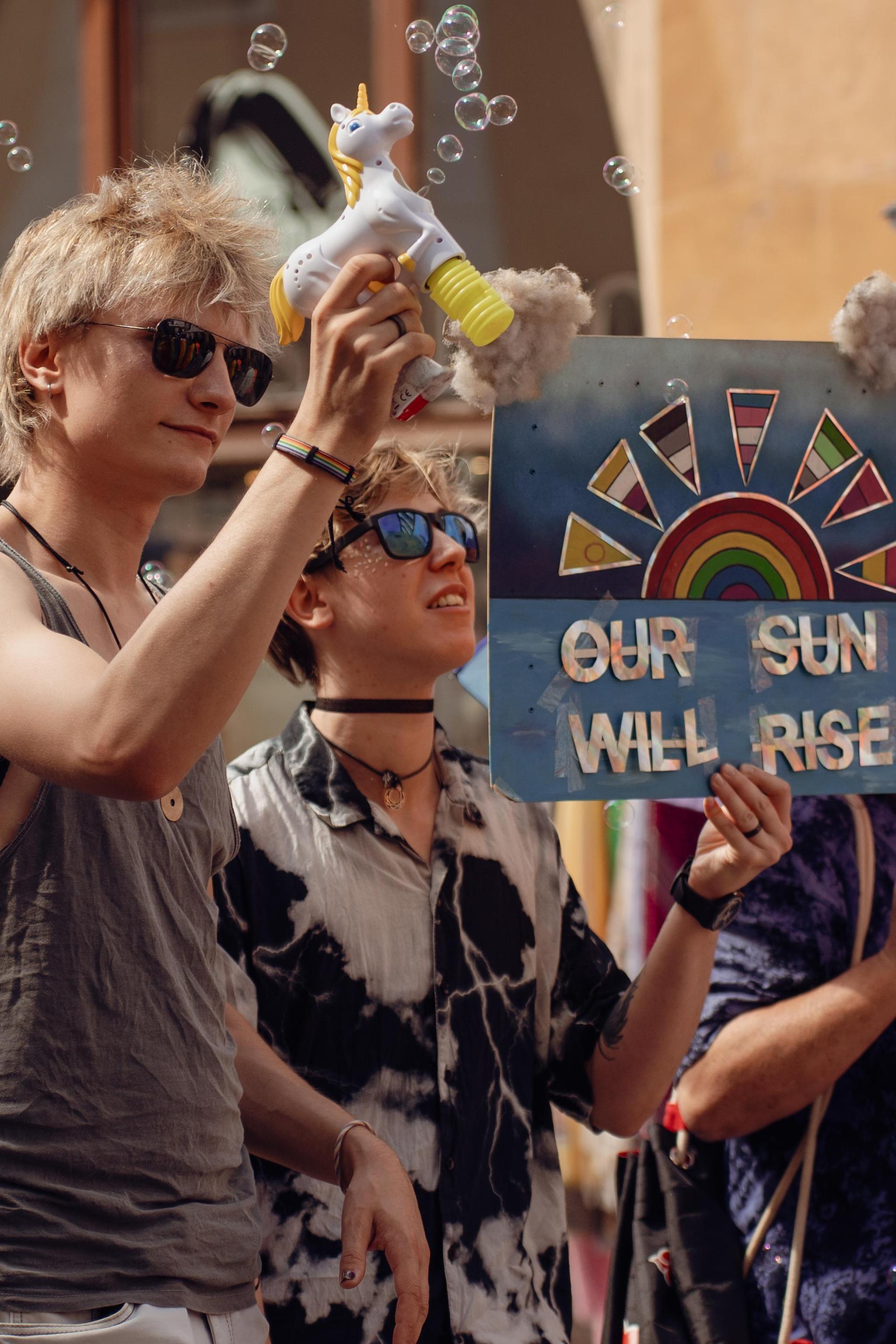 Das war beim Amberger CSD-Demozug am Samstag los. (Bild: Ria Schmidt)