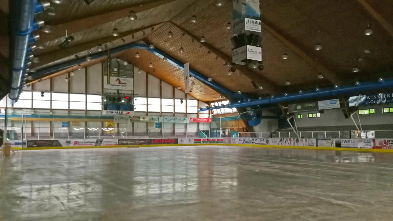 Die Eishalle in Amberg bekommt einen neuen Betreiber: Den ERSC.<br> (Archivbild: Heiko Schwarz, Stadt Amberg)