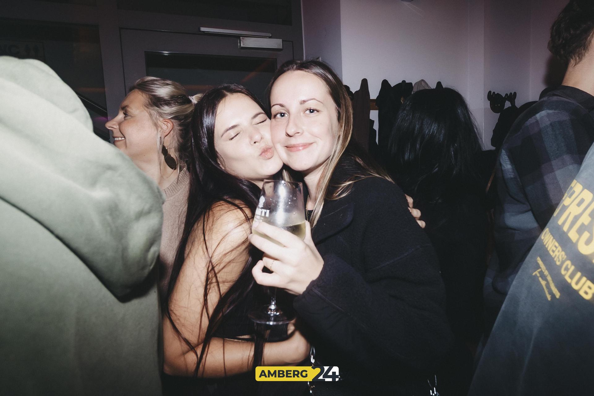 Unsere Fotografin war im Colomba und hat die besten Bilder des Abends für euch. (Bild: Lolografie)
