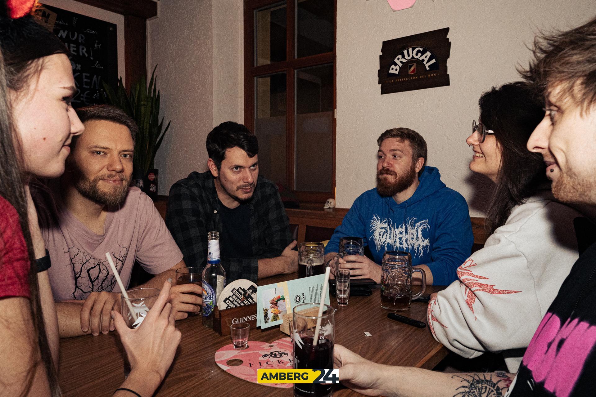 Sweets, Drinks und Metal. Im Void gab's zu Halloween unter anderem einen Kostümwettbewerb. (Bild: Justus Gregor)