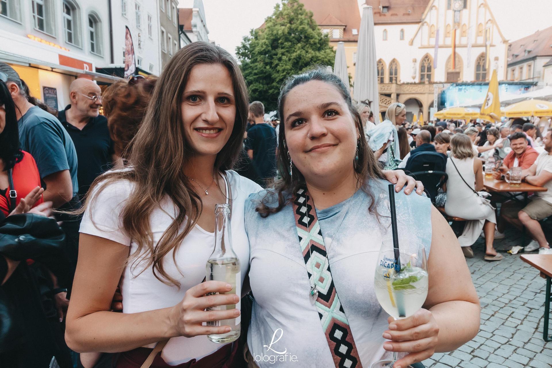 Das war am Marktplatz am Amberger Altstadtfest los! (Bild: Lolografie)