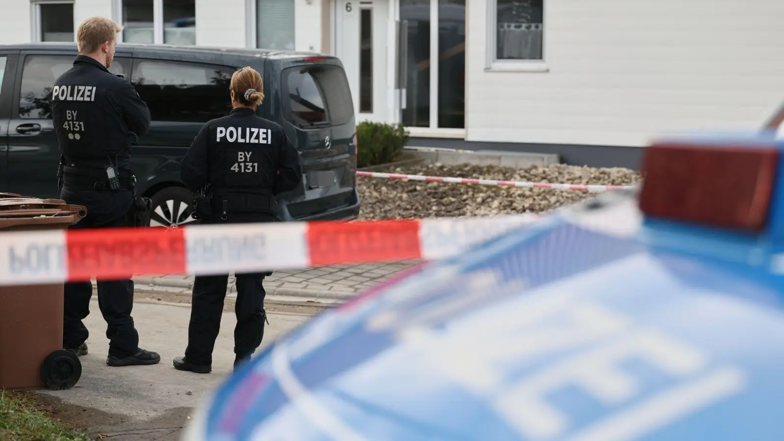 Der Schütze von Berngau hatte vor Jahrzehnten eine Ausbildung als Polizist begonnen. (Archivbild: Daniel Löb/dpa)