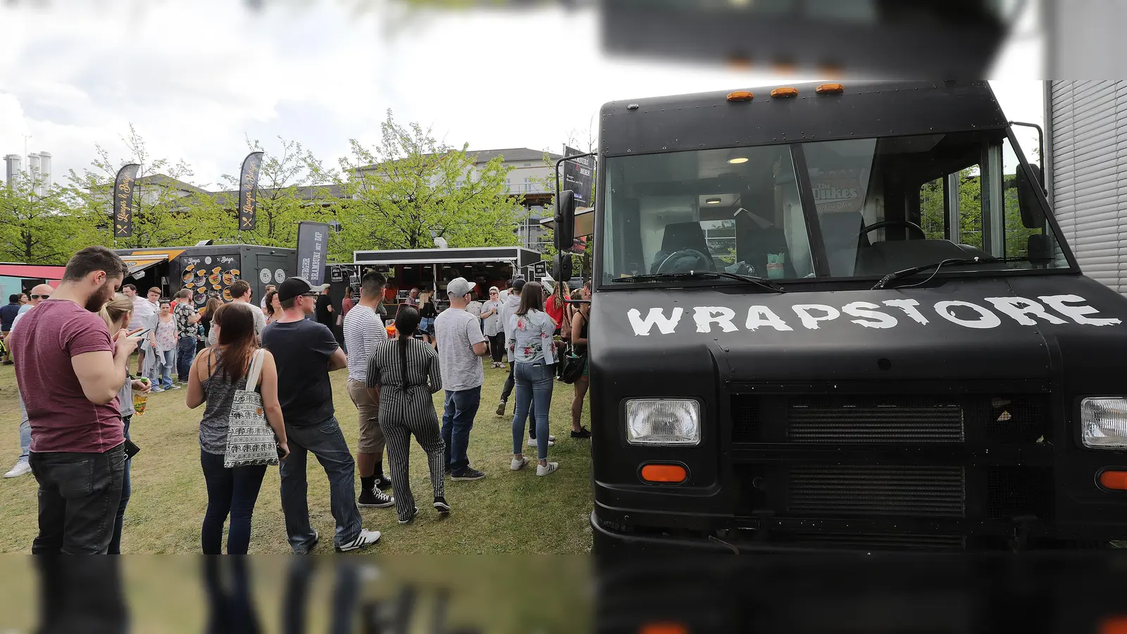 Auch dieses Jahr findet das Foodtruck-Festival in Amberg statt. Dieses Jahr allerdings auf den Dultplatz und nicht wie bisher auf dem Gelände der OTH.  (Bild: Steinbacher)