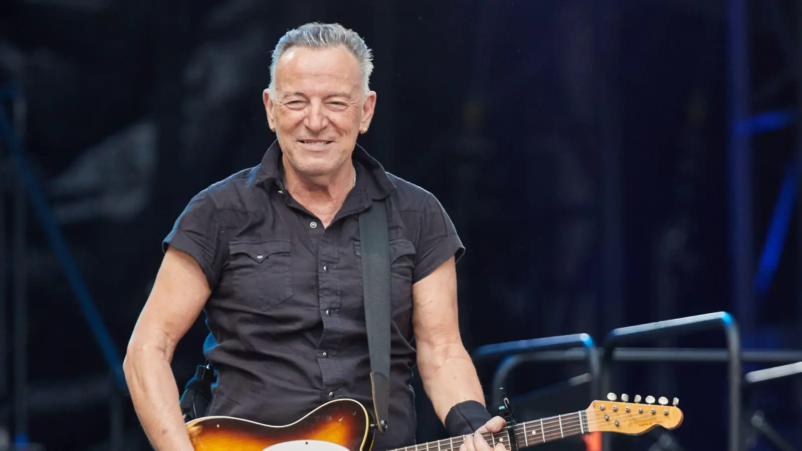 Der US-amerikanische Musiker Bruce Springsteen muss wegen anhaltender Magenprobleme Konzerte absagen. (Bild: Georg Wendt/dpa)
