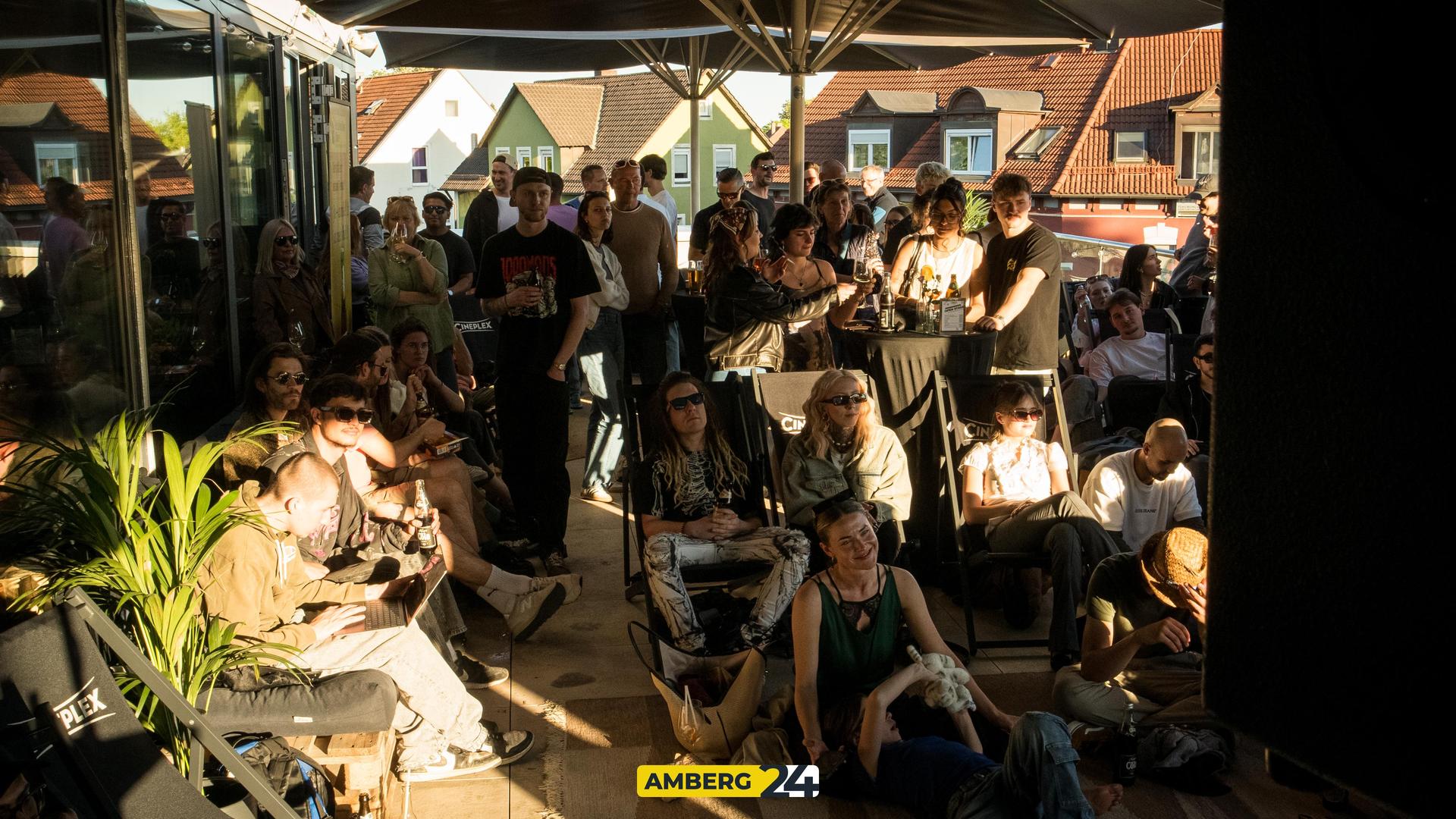 Open-Stage Veranstaltung auf der Cineplex Dachterrasse (Bild: Mario Donhauser)