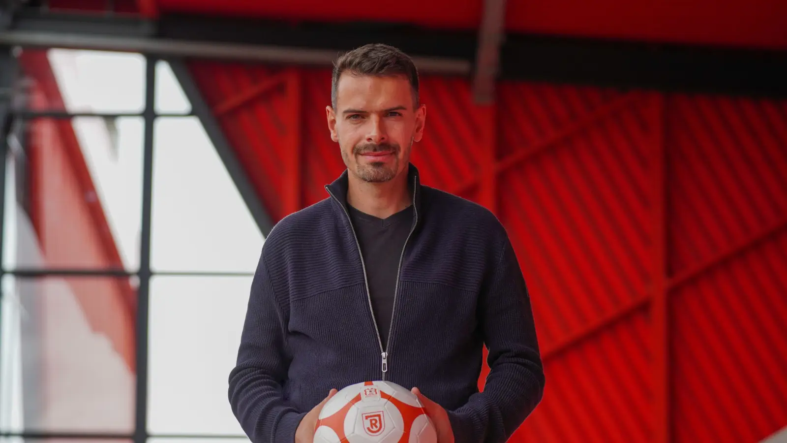 Munier Raychouni bleibt Co-Trainer beim SSV Jahn. (Bild: Tobias Büttner)