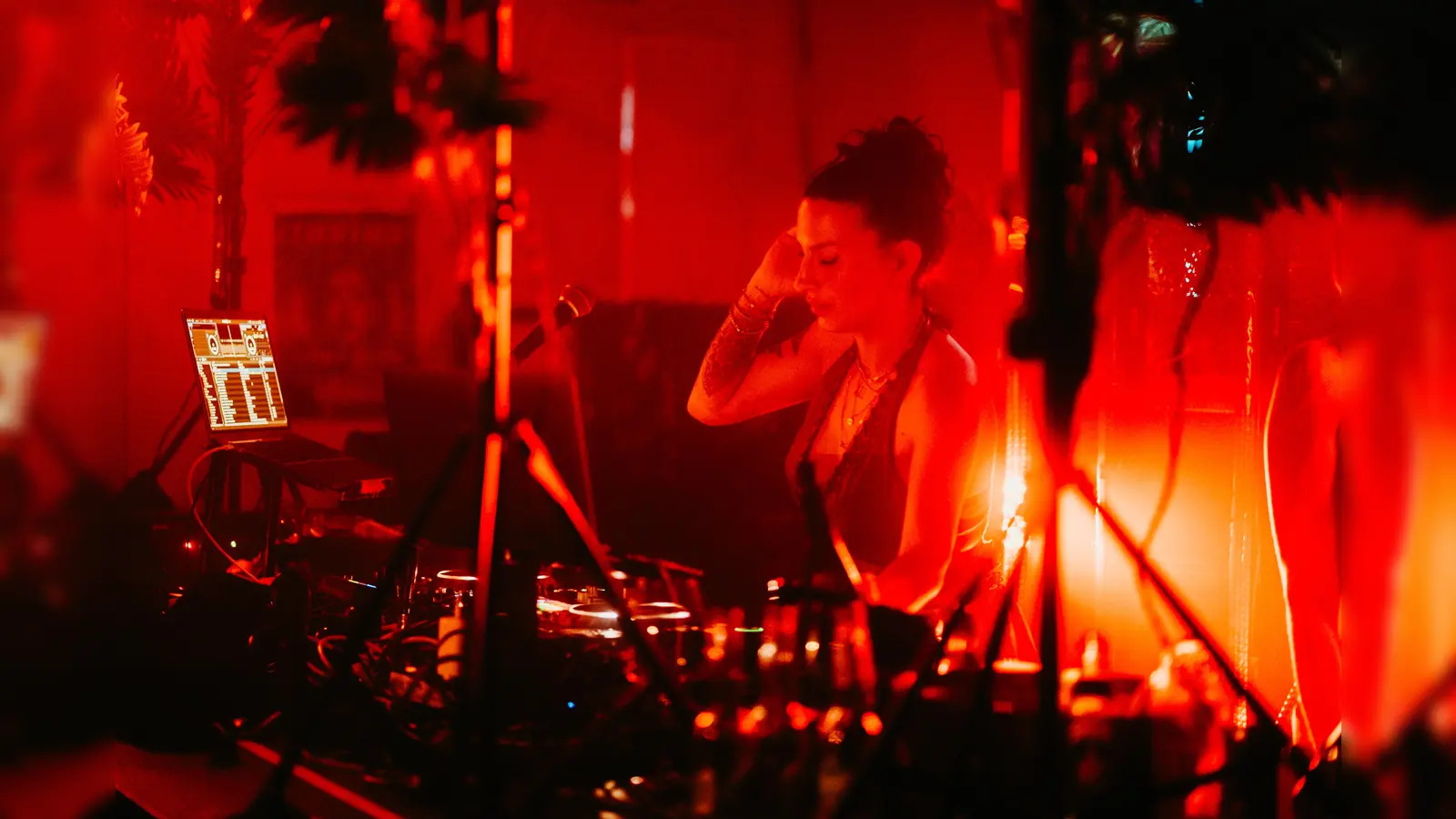 Im Casino Saal sorgte DJane Lil Ma für gute Stimmung. (Bild: Mario Donhauser)