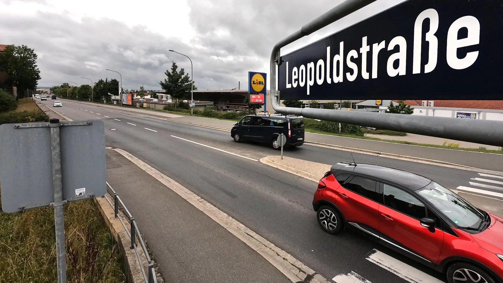 In Amberg wird die Leopoldstraße wegen Sanierungsarbeiten gesperrt. (Bild: Petra Hartl)