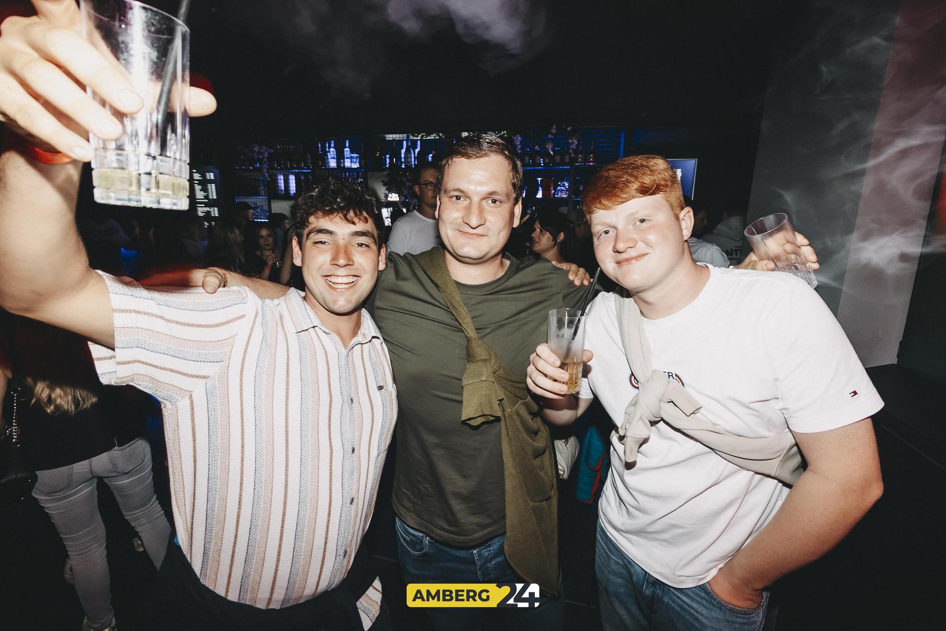 Amberg tanzt im Cave 2025! (Bild: Lolografie)
