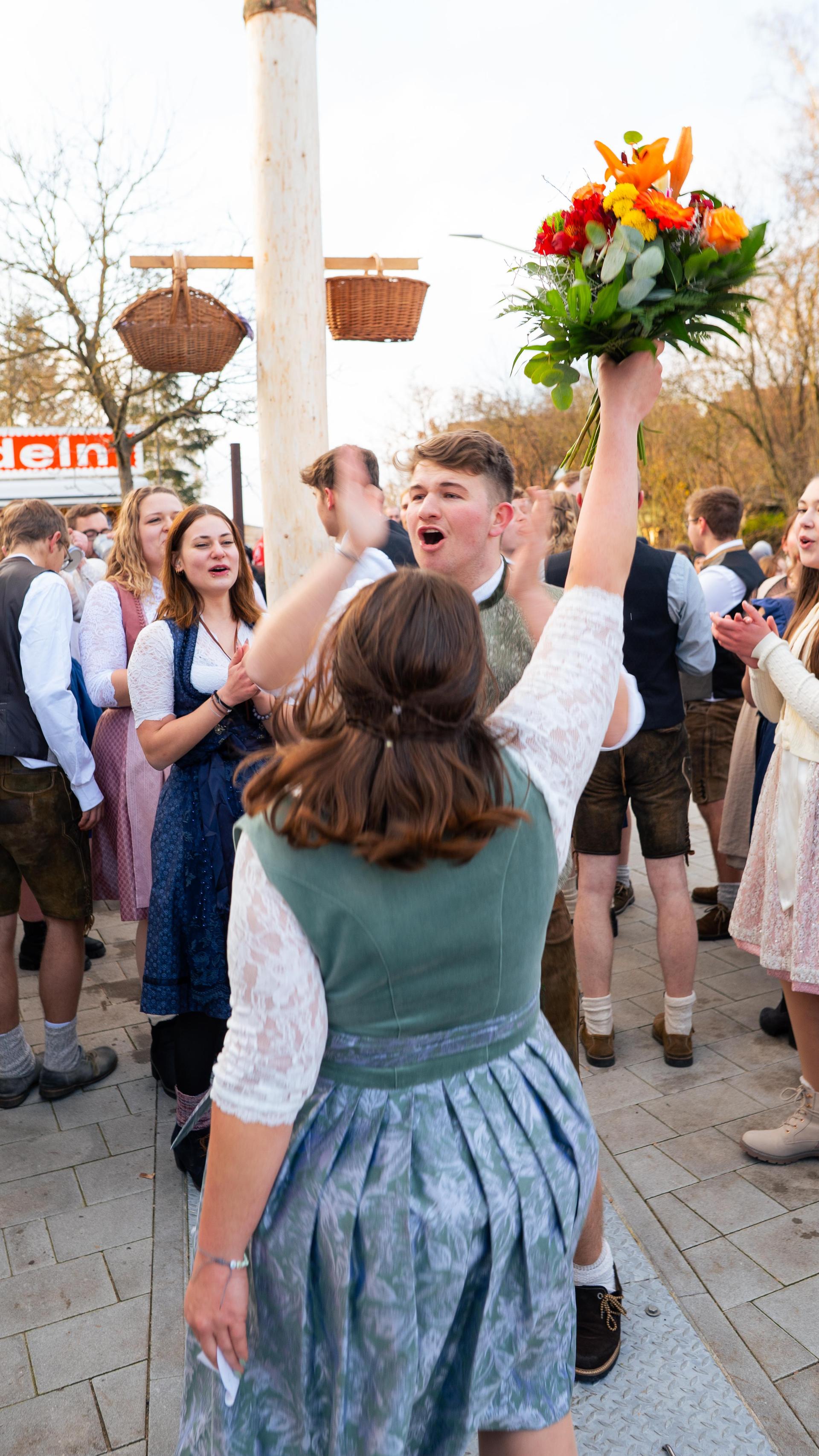 Thansüßer Kirwa am Sonntag.  (Bild: Hannes Stock)