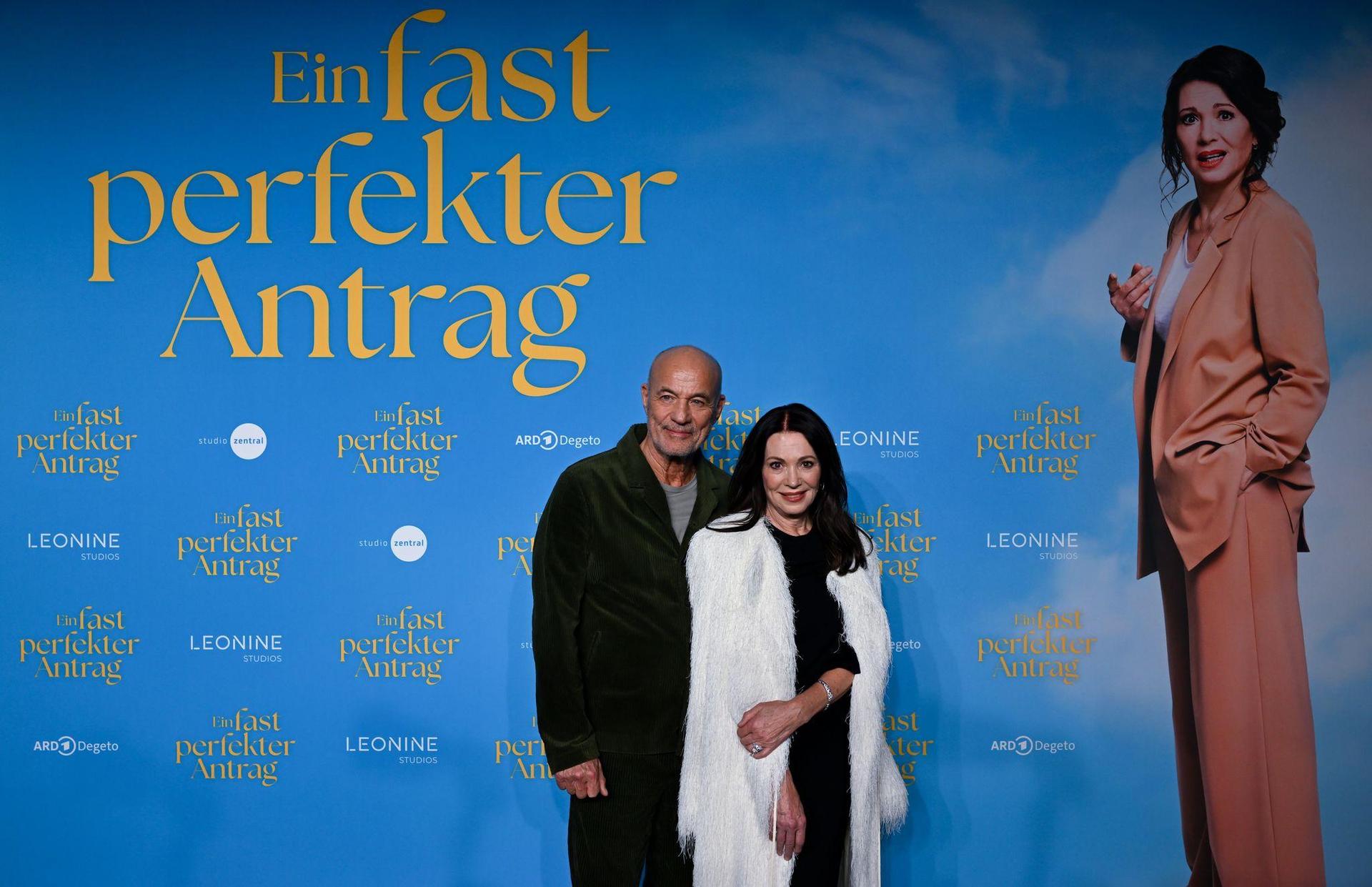 „Ein fast perfekter Antrag“ startet im Kino. (Bild: Sven Hoppe/dpa)