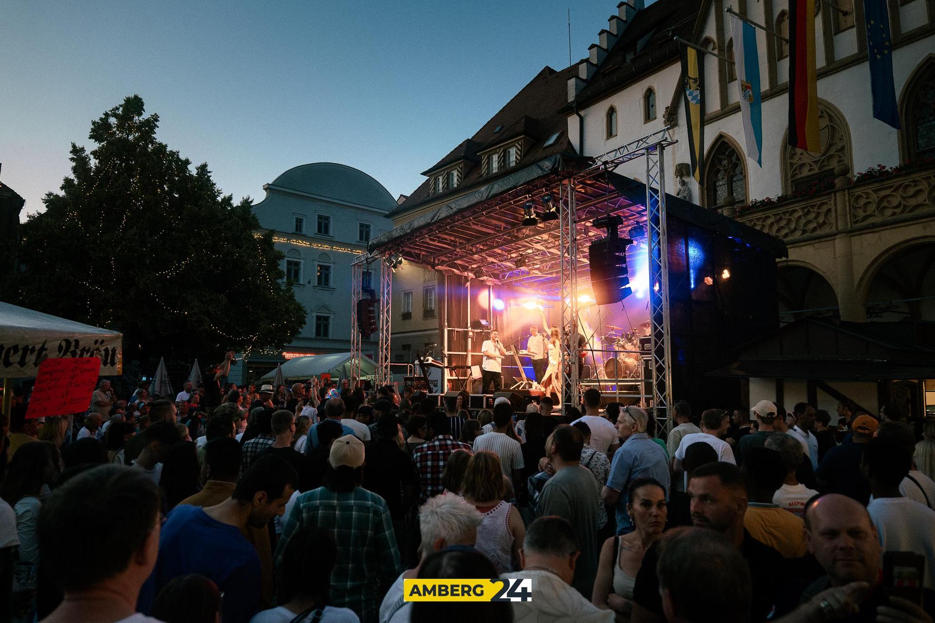Das war auf dem Altstadtfest am Marktplatz los! (Bild: David Mueller)