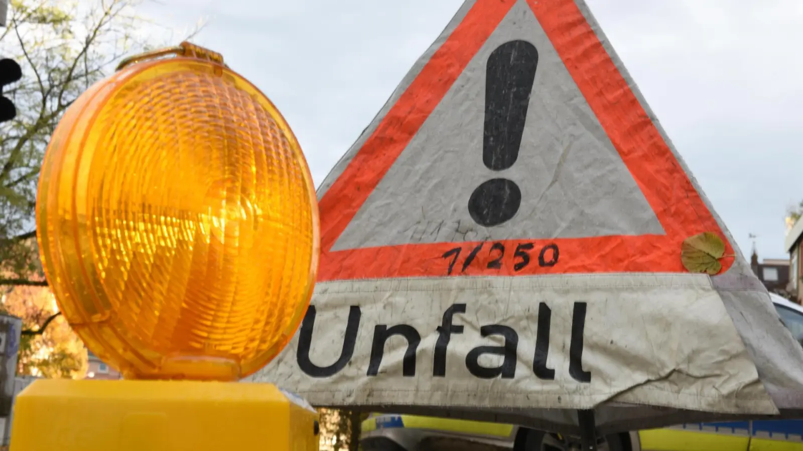 Bei Hirschau ist es zu einem Unfall gekommen.  (Bild: Patrick Seeger)