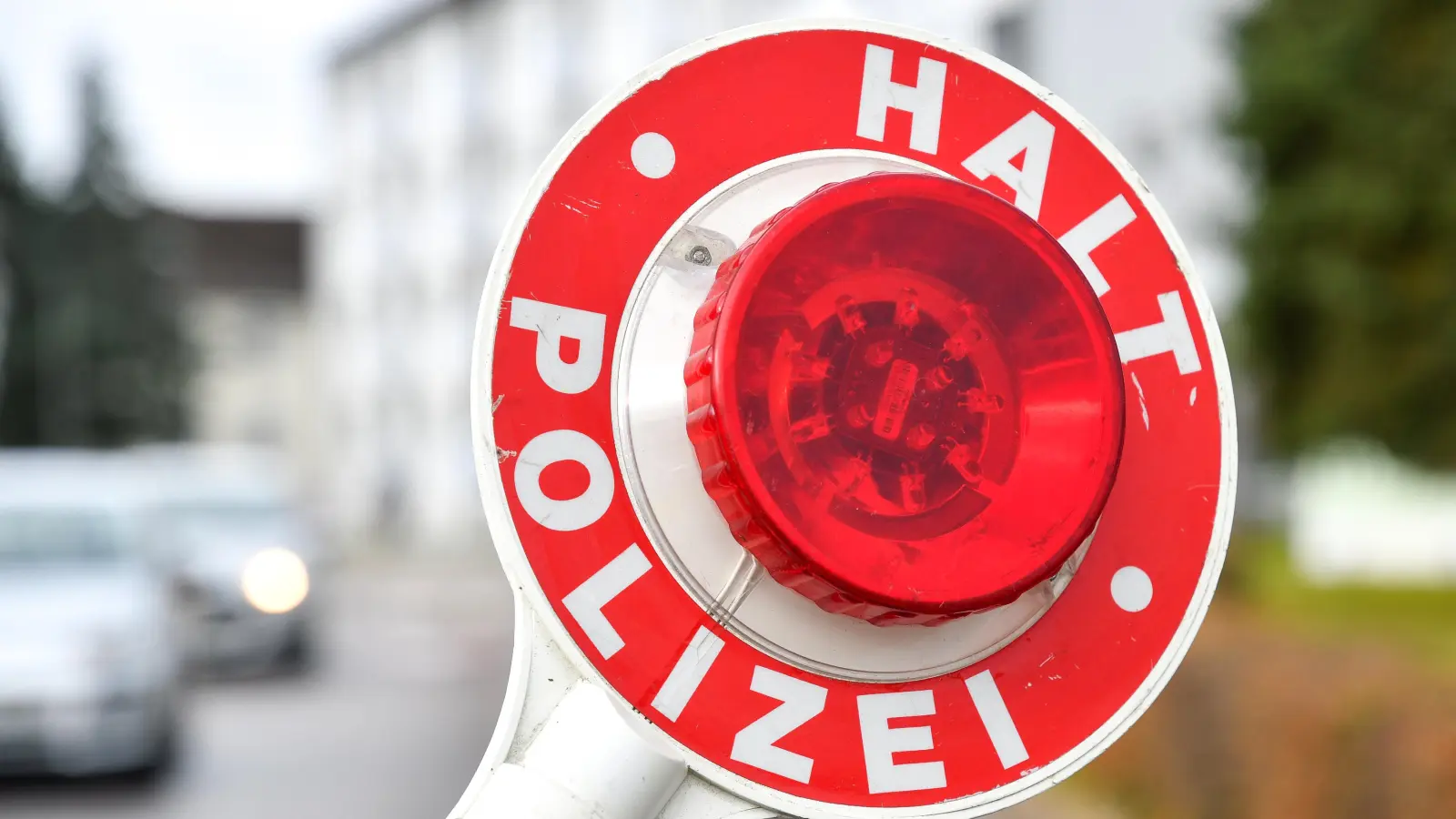 Fahnder der Grenzpolizei haben bei einer Kontrolle gleich mehrere Verstöße aufgedeckt.  (Symbolbild: Petra Hartl)