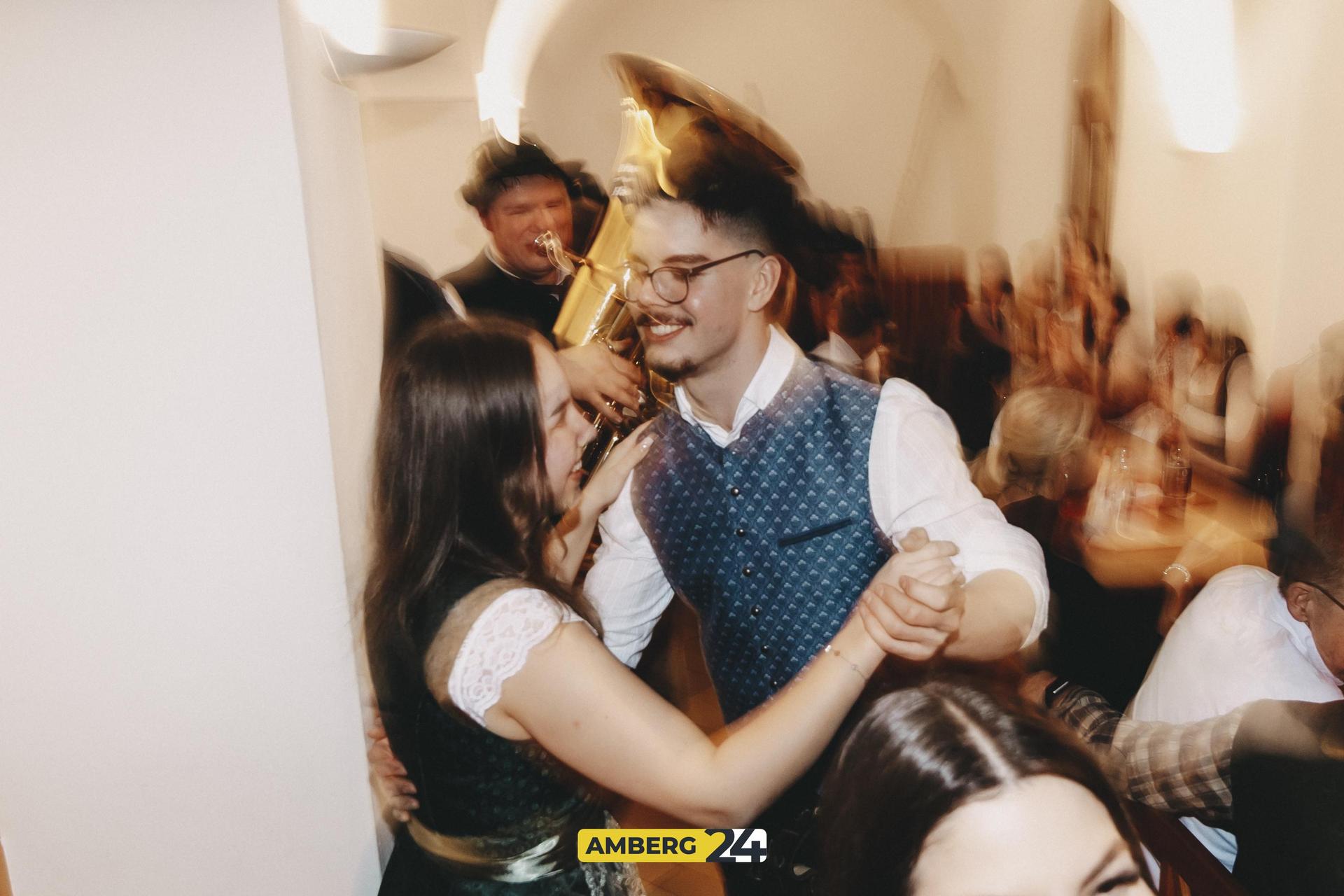 Im Heimatgenuss sorgten die „Boazn Briada” für Stimmung.  (Bild: Lolografie)