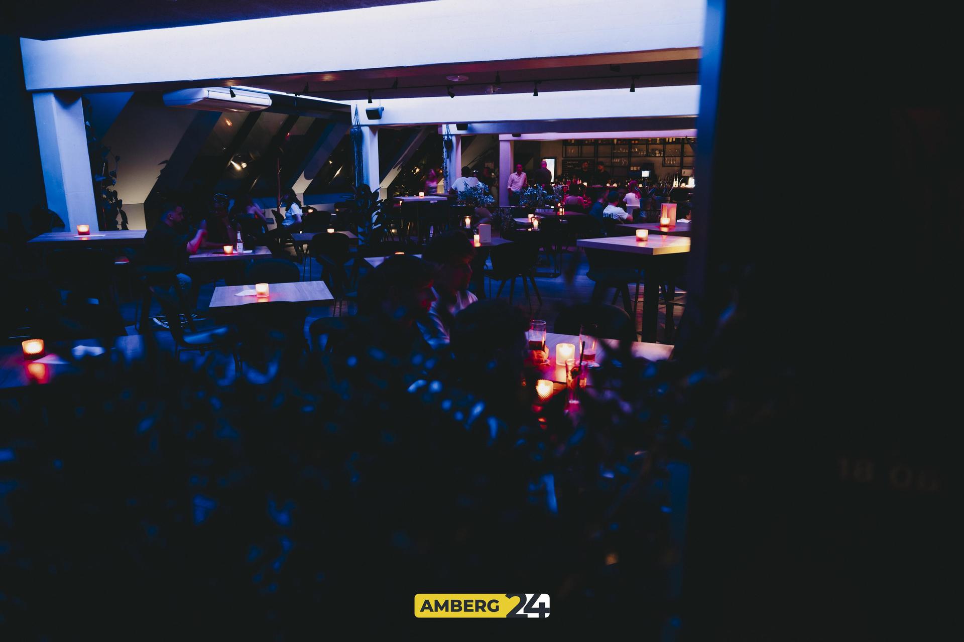 Sommer, Sonne, Saxophon – das gabs am Vorfeiertag in der Walküre Skybar. Ihr hattet Spaß, wir haben die Fotos von Fotografin Lolo. (Bild: Lolografie)