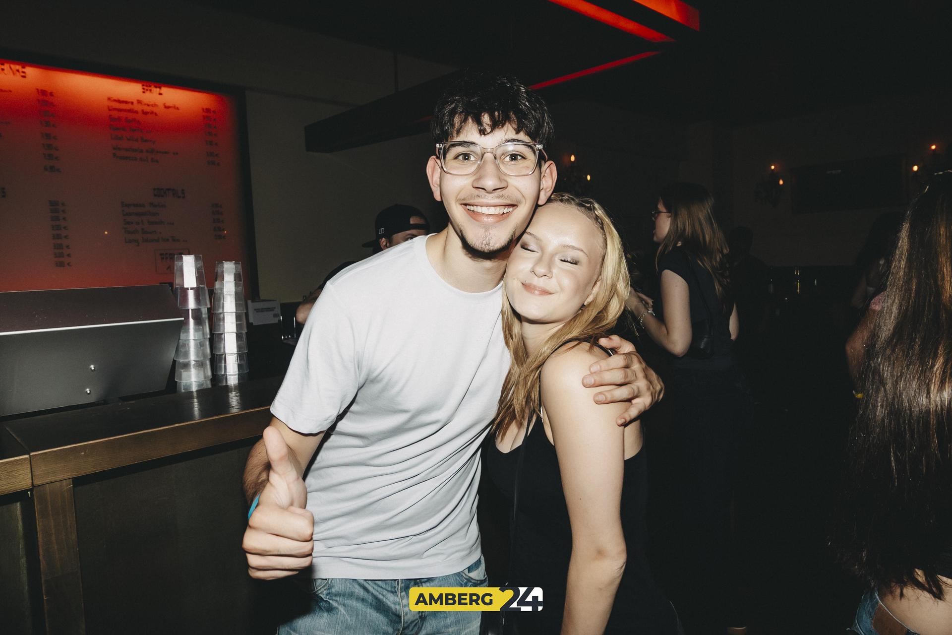 Die Bilder von der School is Over-Party im Casino (Bild: Lolografie)