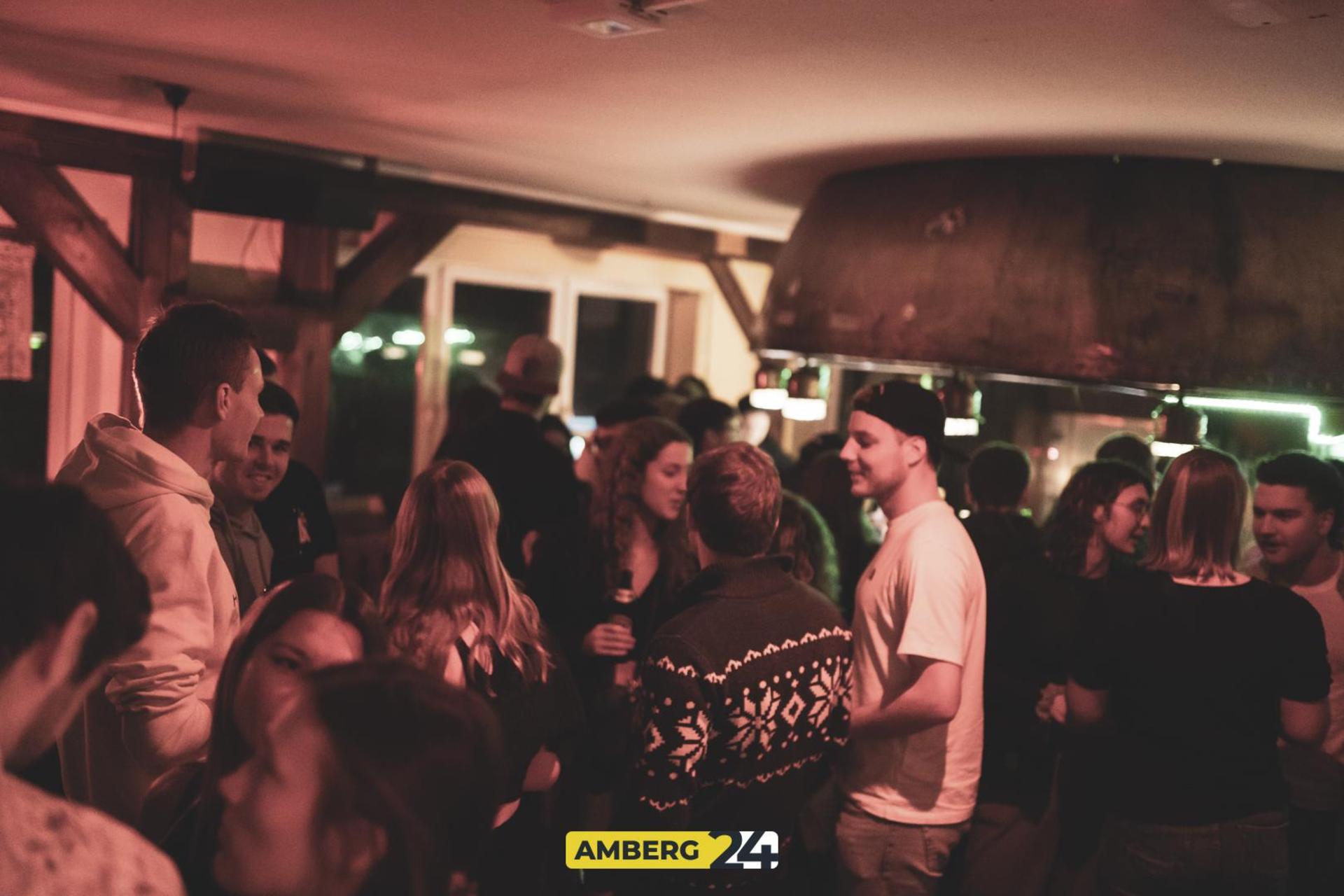 Party am 1. Weihnachtsfeiertag im Happy Rock.  (Bild: Martin Sponsel)