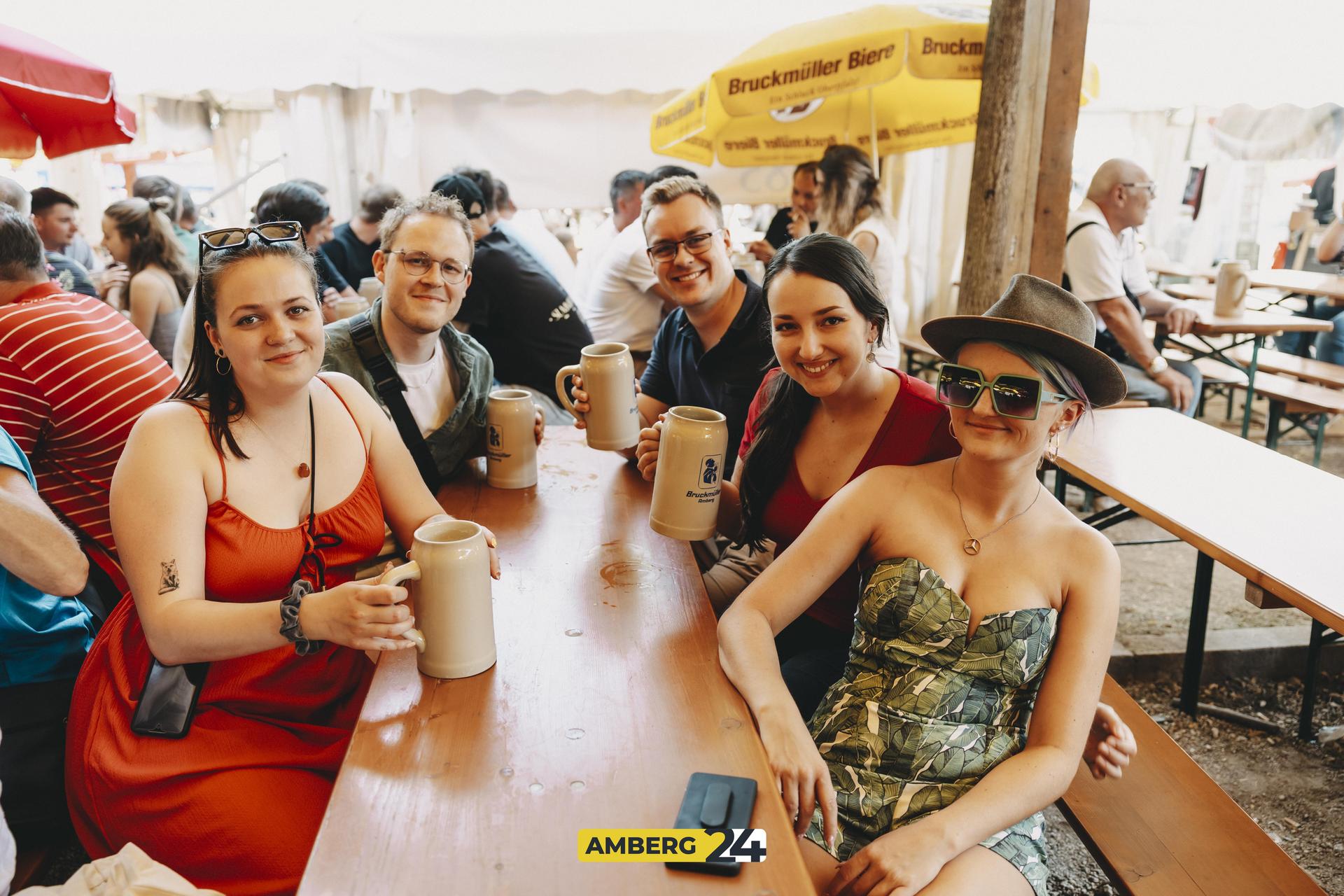 Fotografin Lolo war für euch auf dem Bergfest in Amberg unterwegs. (Bild: Lolografie/ Leonie Hartung)
