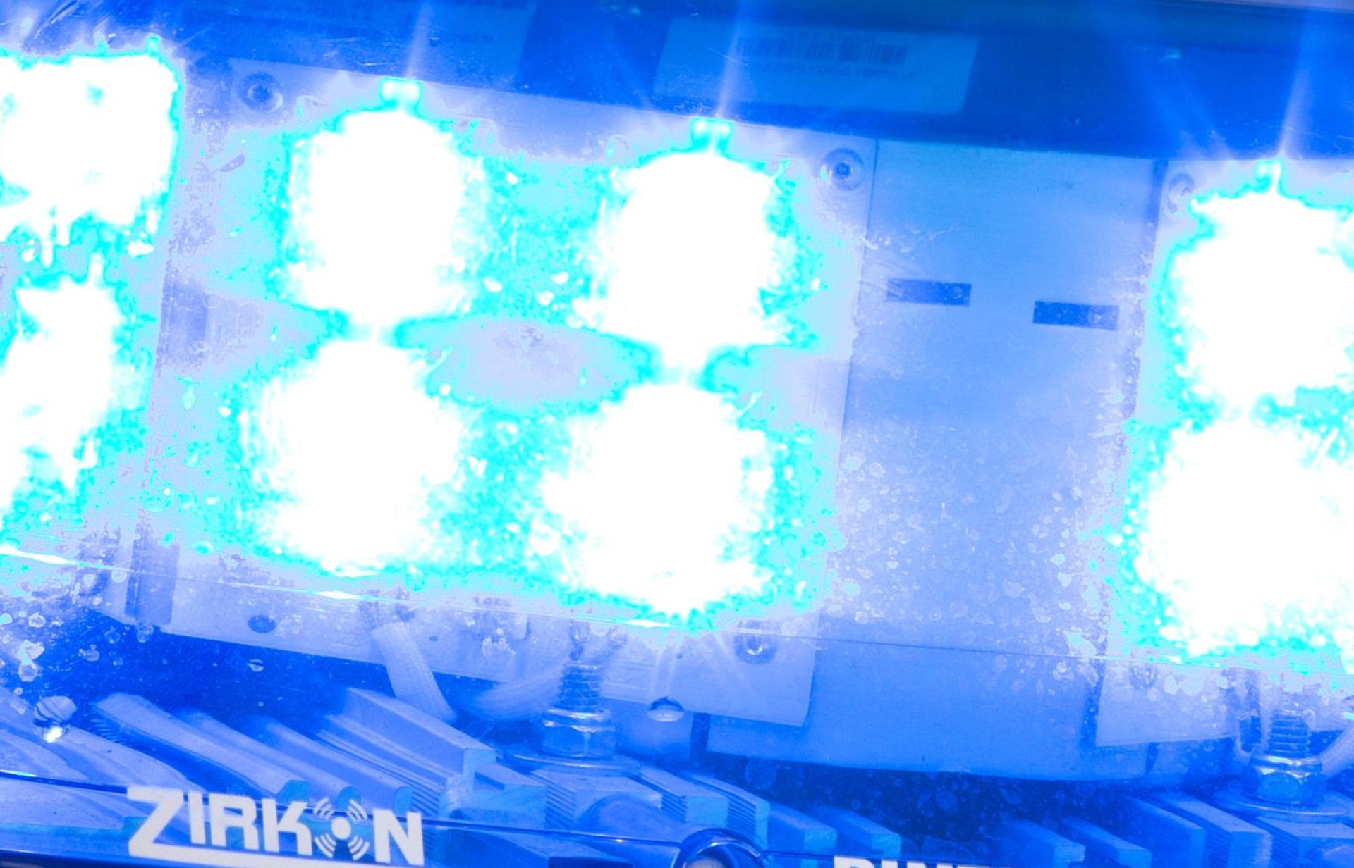 Es hat sich ein Unfall auf der A 93 zwischen Wernberg-Köblitz und Pfreimd ereignet.  (Symbolbild: Friso Gentsch/dpa)