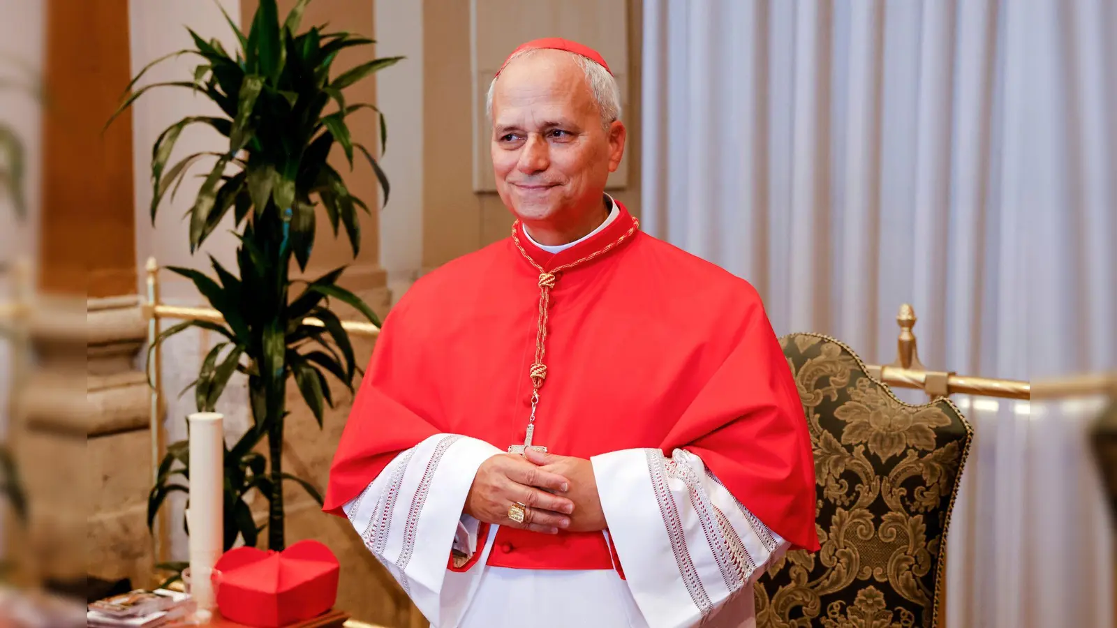 Seit 2023 war Prevost Leiter des mächtigen Dikasteriums für die Bischöfe – jener Vatikanbehörde, die weltweit Bischöfe auswählt. Nun ist er Papst. (Archivbild) (Bild: Riccardo De Luca/AP/dpa)