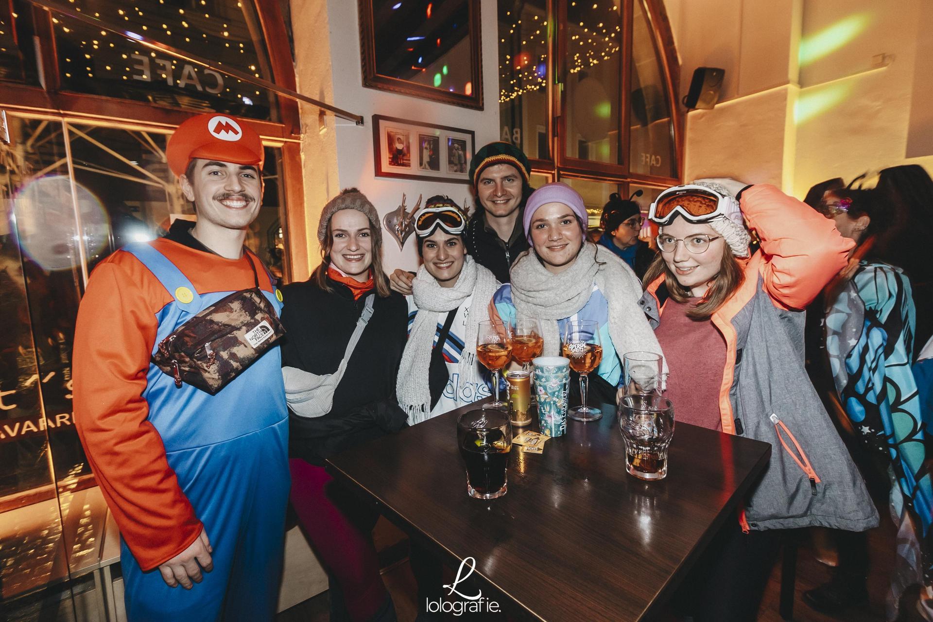 So war der Weiberfasching im Roberts (Bild: ama)