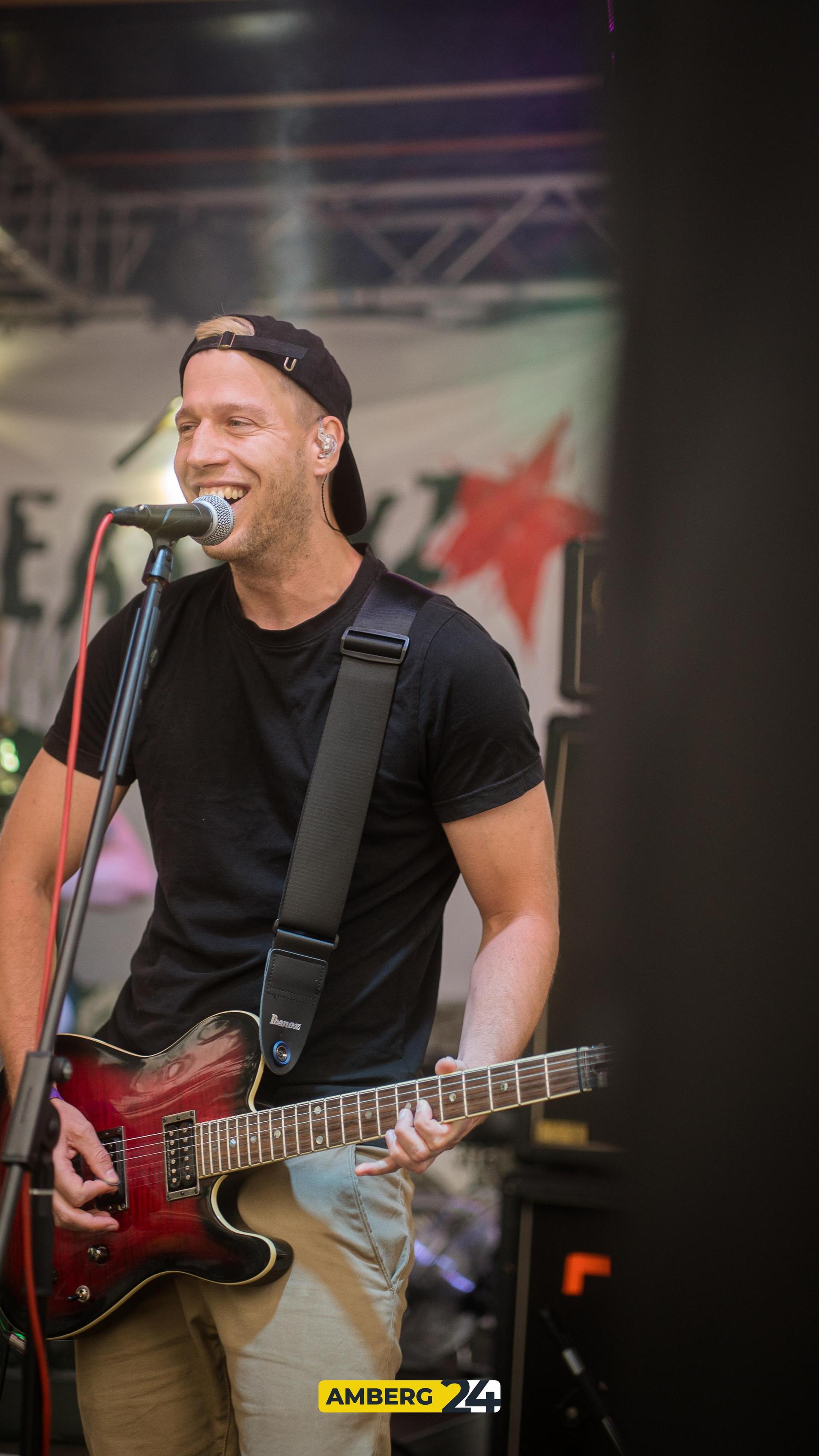 Das sind die Bilder vom Freitagabend vom 2025er-Altstadtfest in Sulzbach-Rosenberg. (Bild: Mario Donhauser)