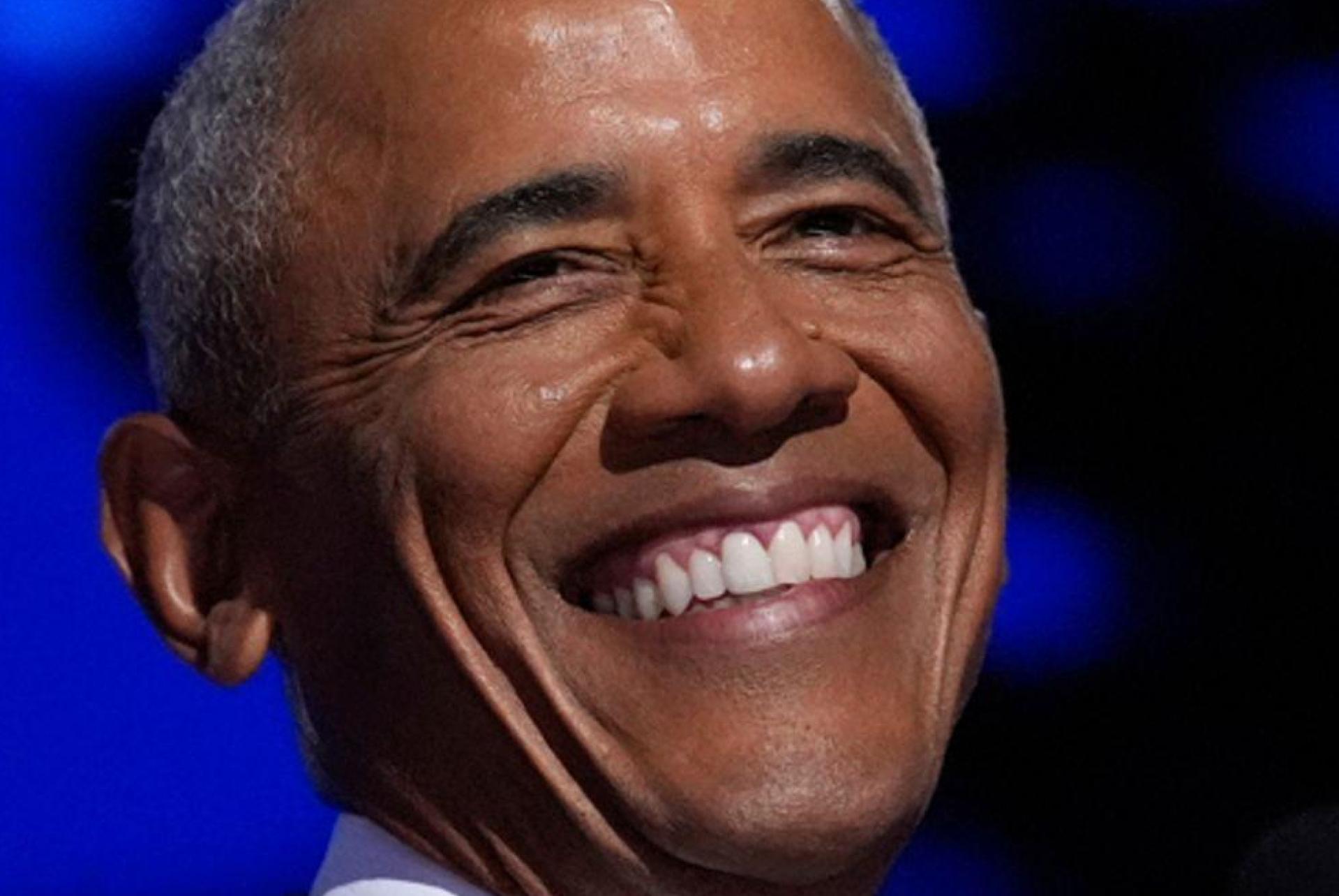 Barack Obama teilt seine Jahresfavoriten seit seiner Zeit im Weißen Haus. (Archivbild) (Bild: Brynn Anderson/AP/dpa)