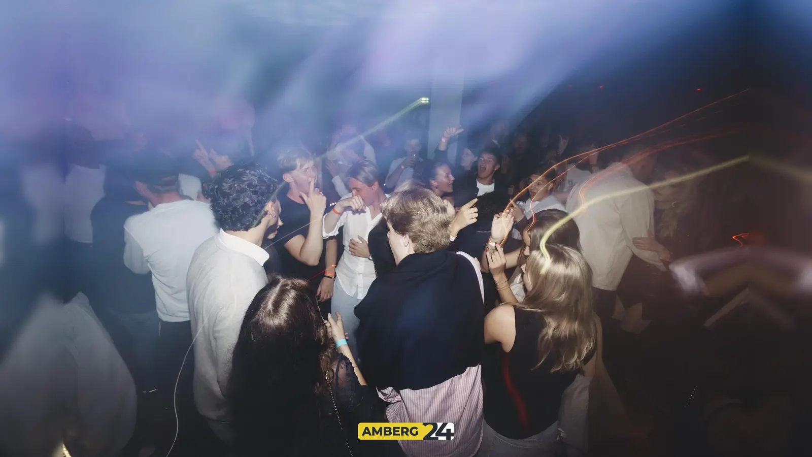 Das Wochenende ist wieder vollgepackt mit Party. (Archivbild: Lolografie)