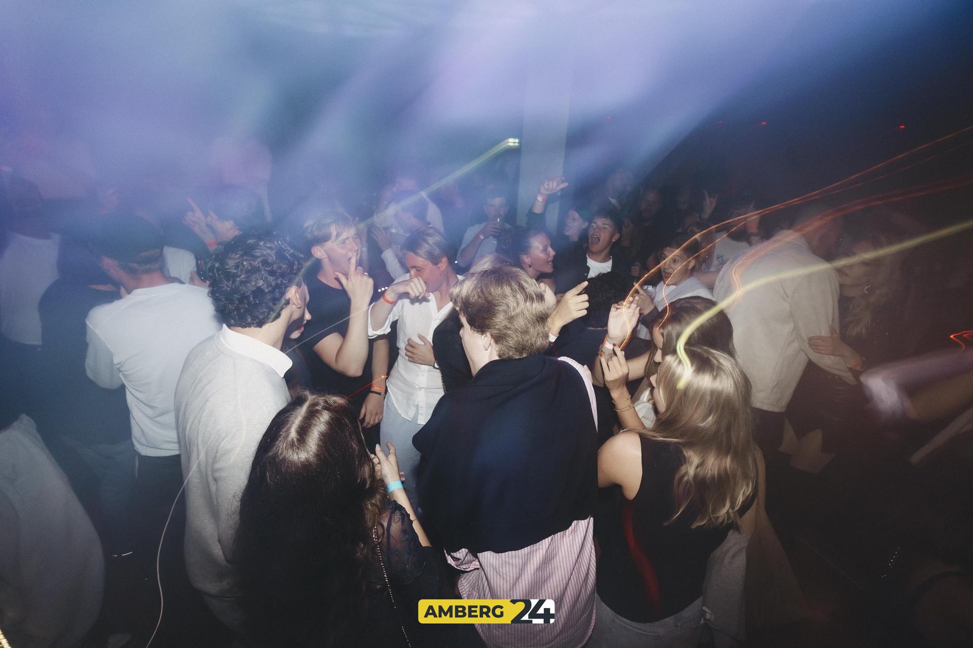 Amberg tanzt im Trio 2025! (Bild: Lolografie)