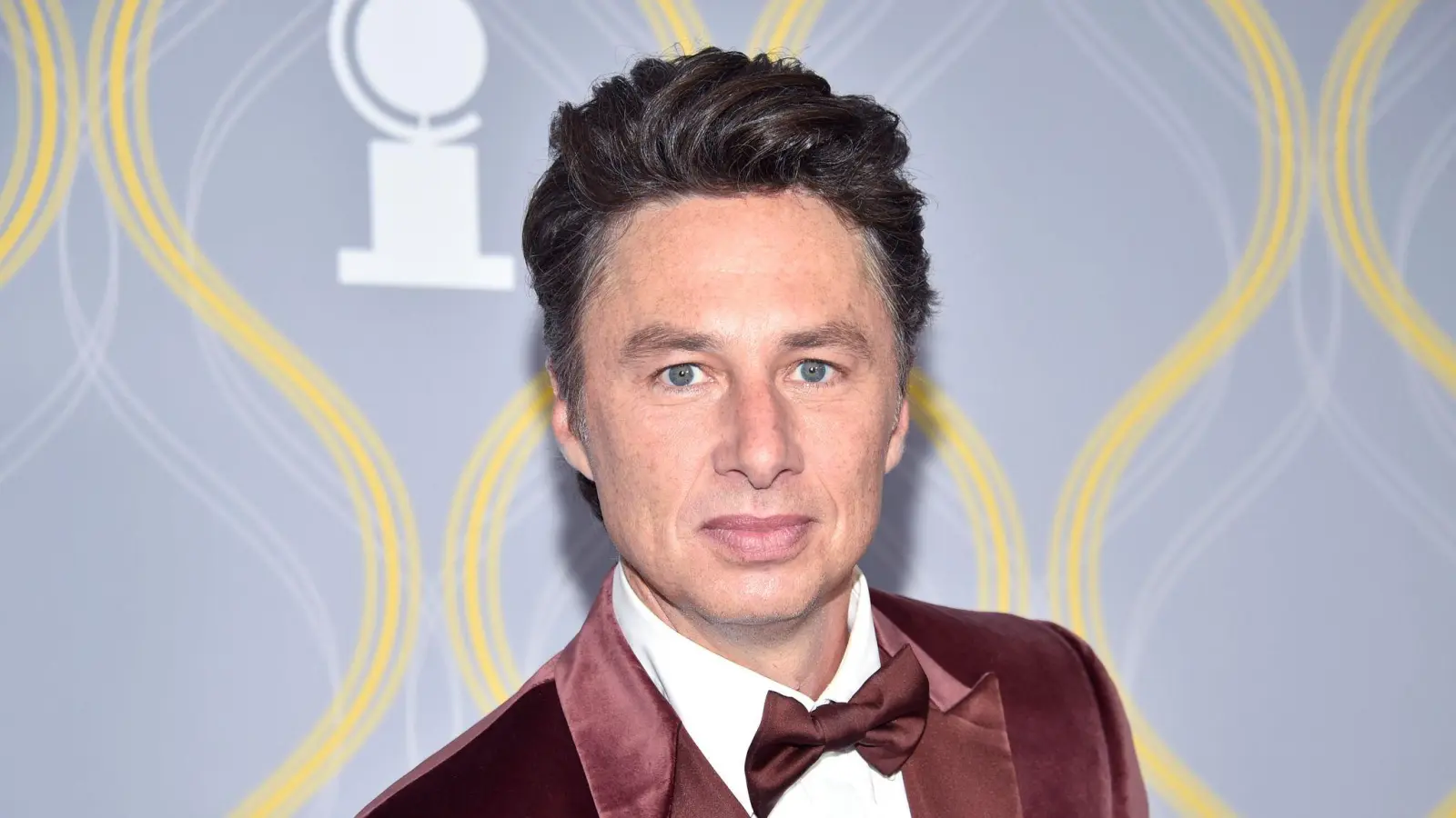 Berichten zufolge soll Zach Braff wieder in seiner Rolle als „J.D.“ in der Neuauflage der Serie „Scrubs“ zu sehen sein. (Archivbild) (Bild: Evan Agostini/Invision/AP/dpa)