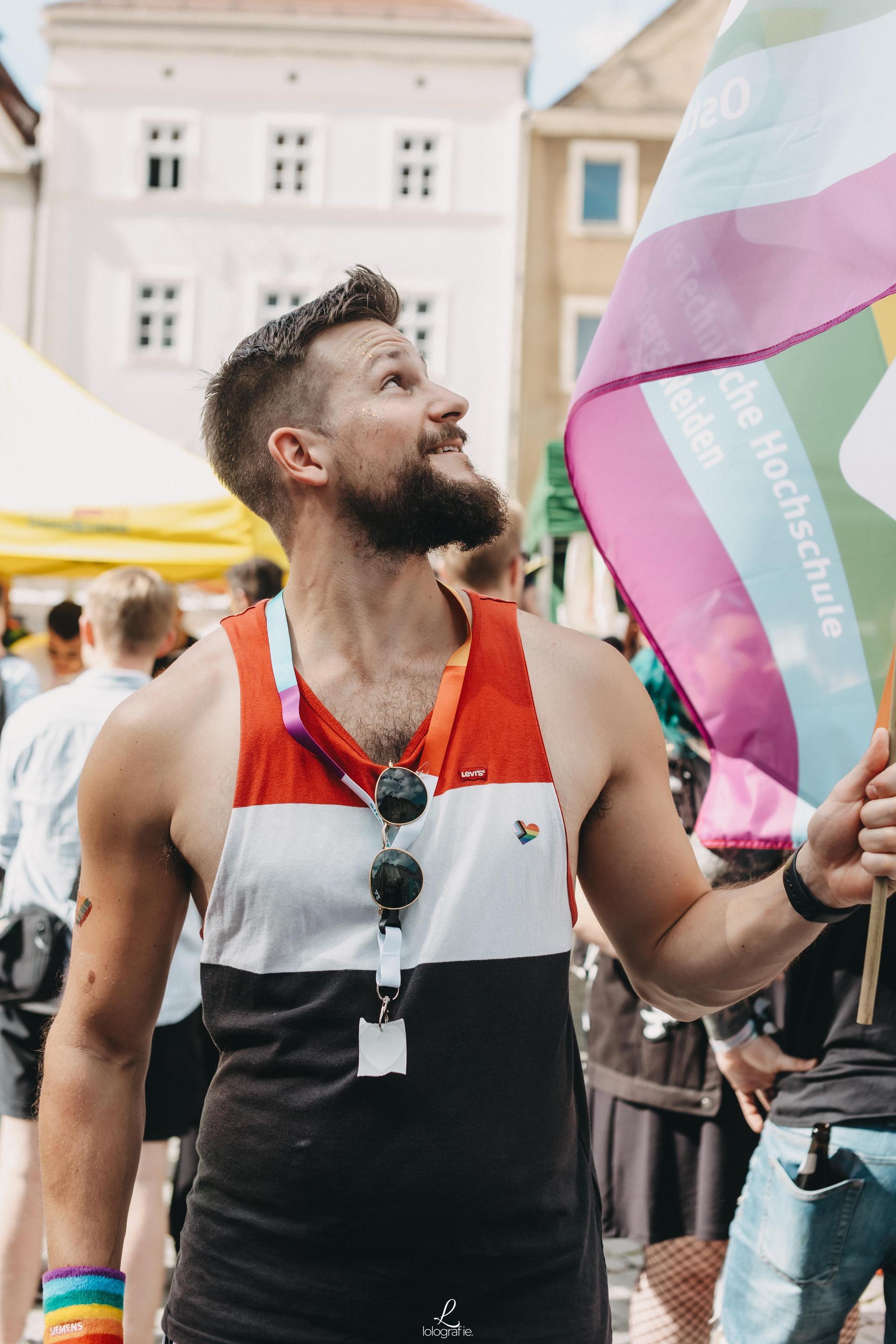 Die Bilder von der CSD-Parade 2023 in Amberg. (Bild: Leonie Hartung)