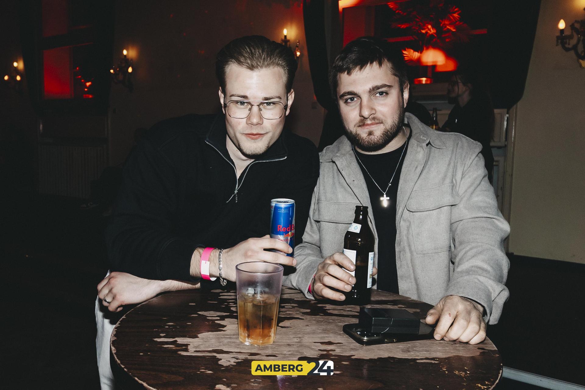 Die FOS/BOS hat zur Q-Party ins Casino eingeladen. Das sind die Bilder.  (Bild: Lolografie)