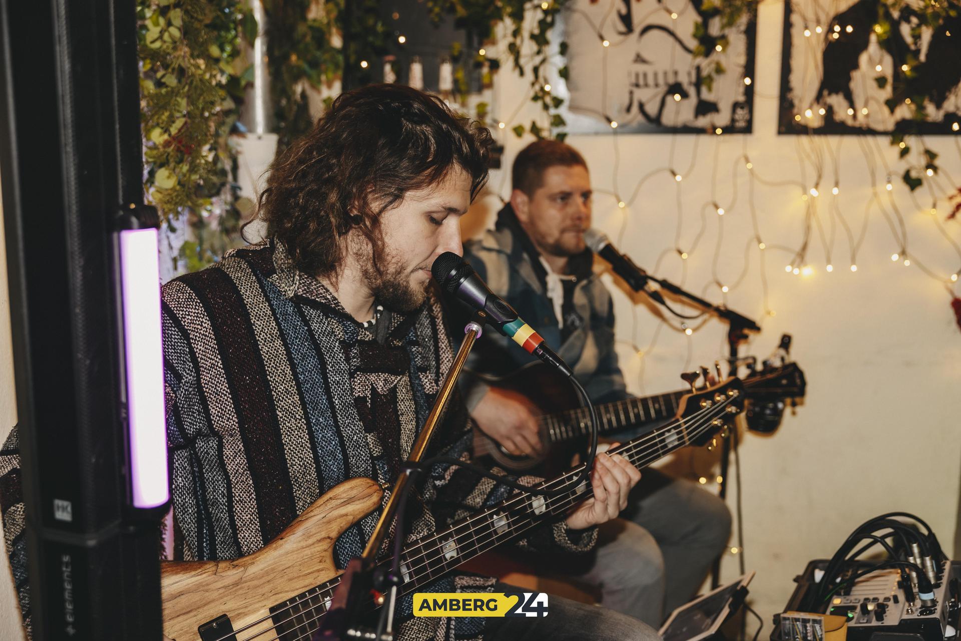 Im UNS in Amberg gab es am Samstag die Sunrise Sons Live. (Bild: Lolografie)