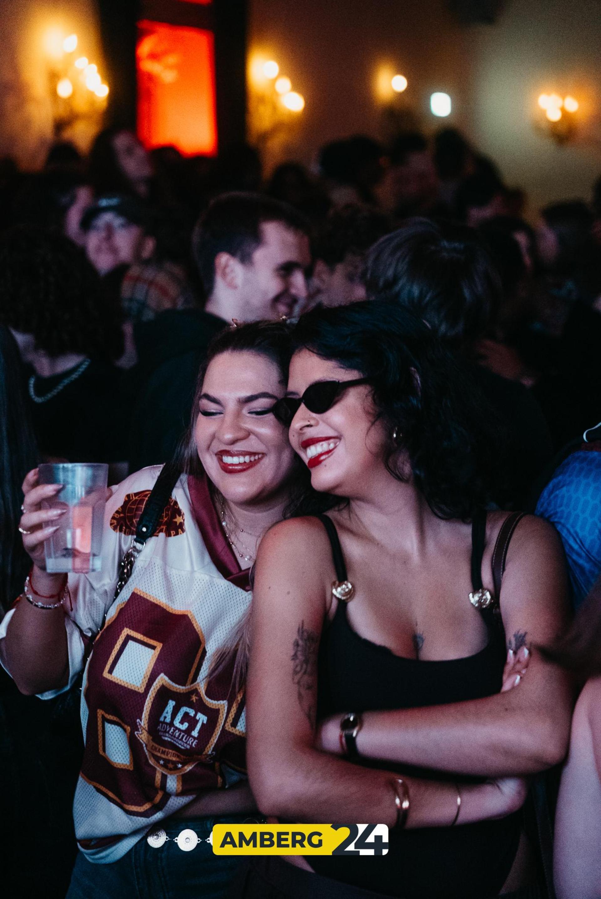 Im Casino-Saal war am Samstag die erste VIBES-Party des Jahres. (Bild: Mario Donhauser)