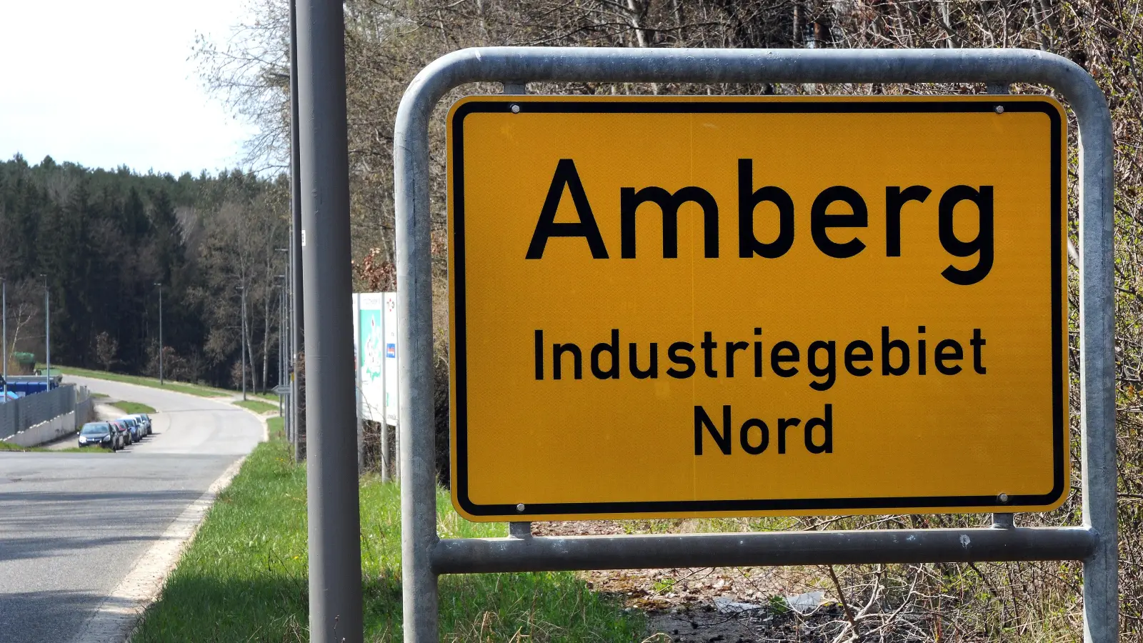 Im Industriegebiet Nord in Amberg kommt es zu Kanalbauarbeiten. (Bild: Stephan Huber)
