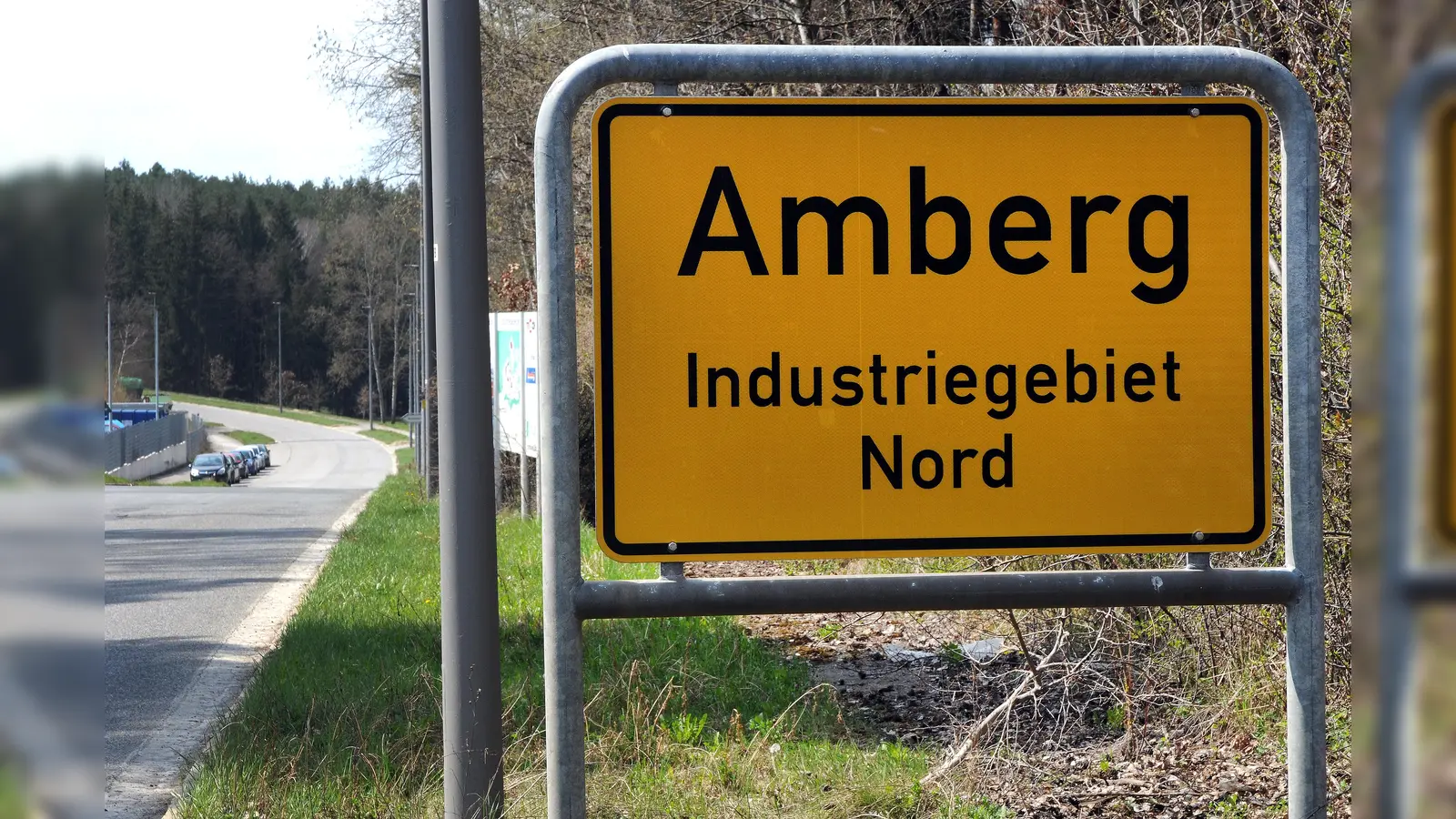 Im Industriegebiet Nord in Amberg kommt es zu Kanalbauarbeiten. (Bild: Stephan Huber)