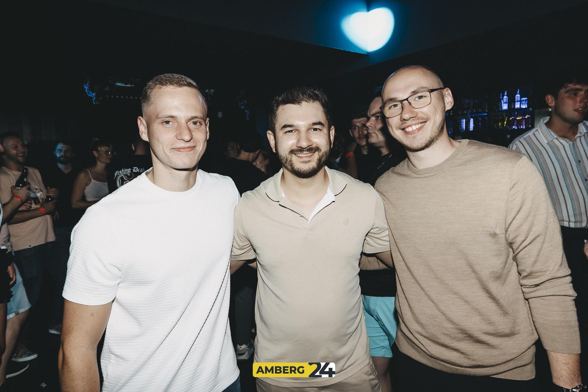Amberg tanzt im Cave 2025! (Bild: Lolografie)