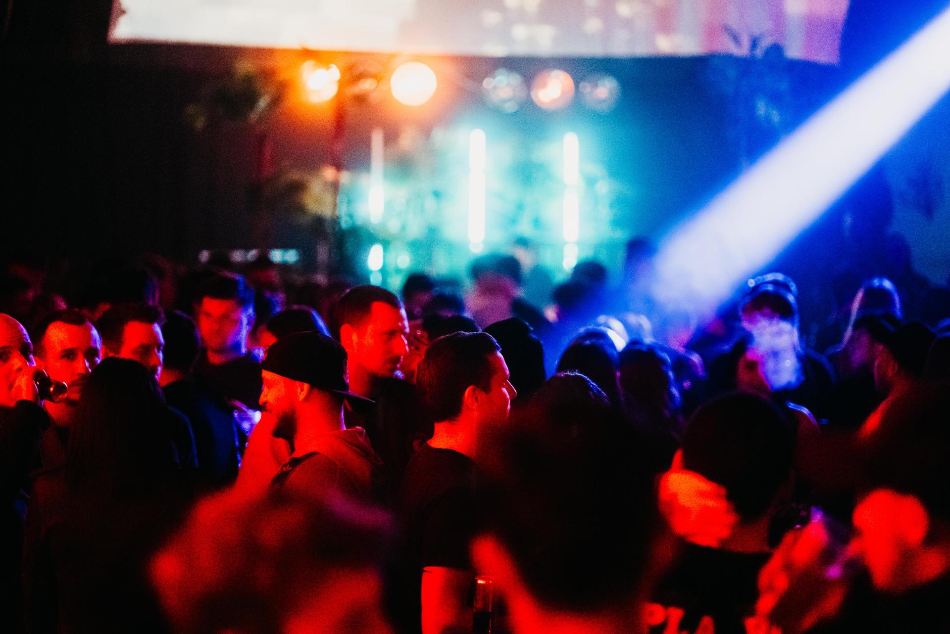 Im Casino Saal sorgte DJane Lil Ma für gute Stimmung. (Bild: Mario Donhauser)