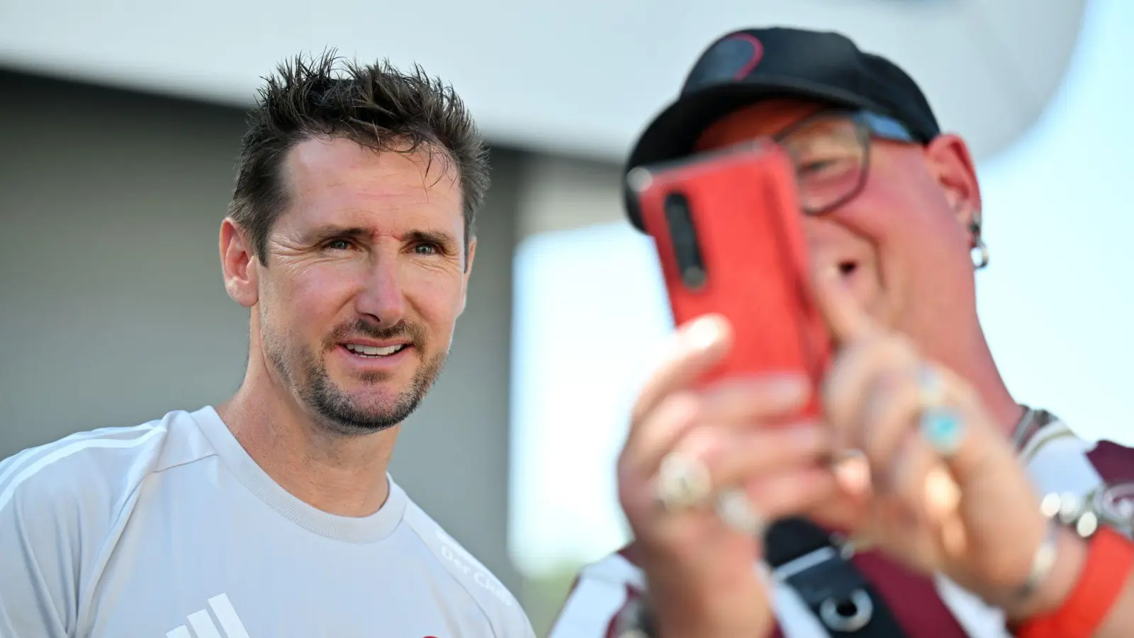 Miroslav Klose (l) steht vor seiner zweiten Saison als FCN-Coach. (Bild: Martin Schutt/dpa)