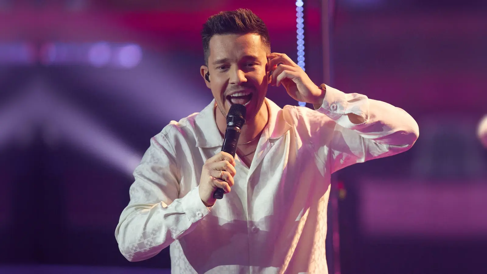 Nico Santos: Bald ein ganzes Album auf Deutsch? (Bild: Joerg Carstensen/dpa)