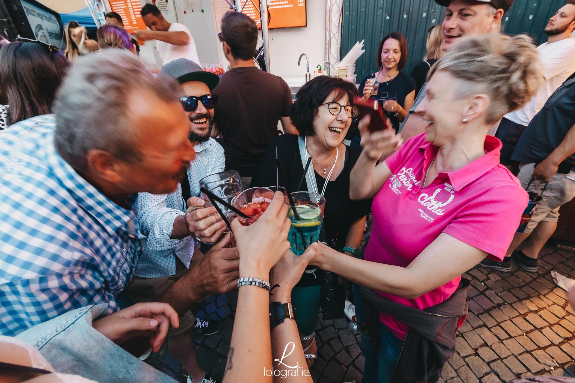 Das war am Marktplatz am Amberger Altstadtfest los! (Bild: Lolografie)