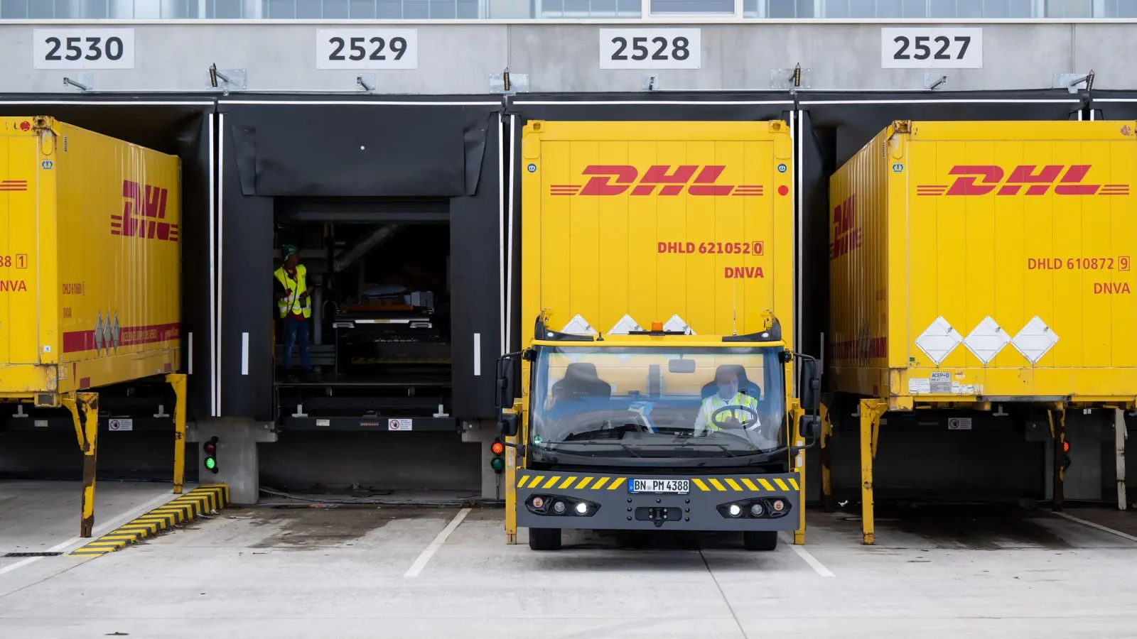 Auch das Paketzentrum in Aschheim bei München ist betroffen. (Archivbild: Sven Hoppe/dpa)