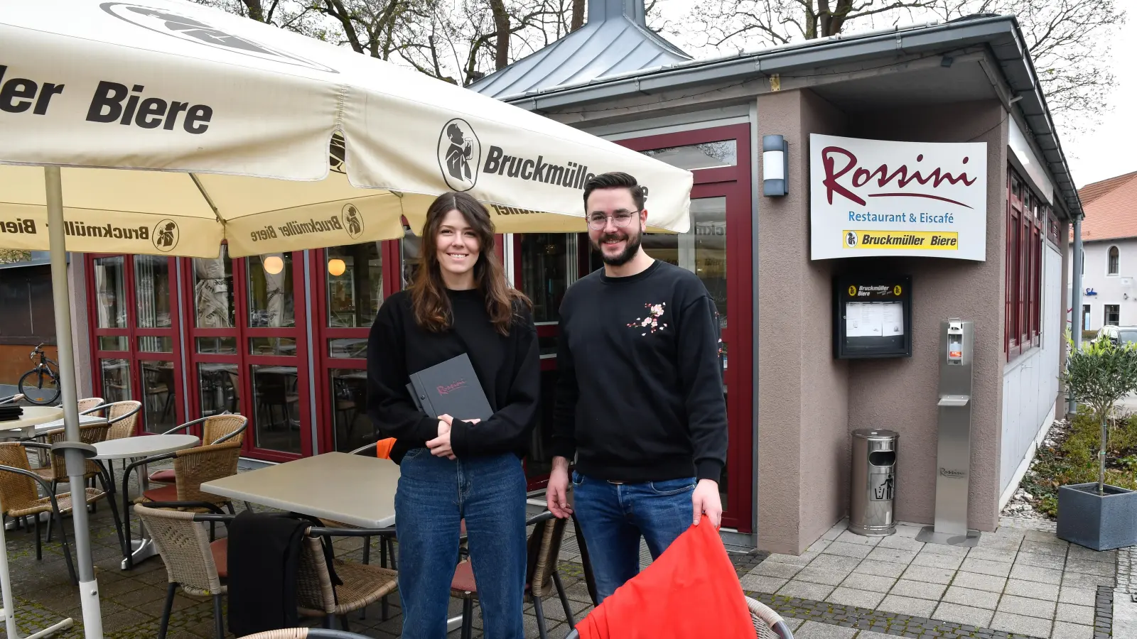 Tamara Troglauer und Lukas Schwab vom Rossini sind auch heuer für das Programm im Englischen Garten am Altstadtfest verantwortlich. (Archivbild: Petra Hartl)
