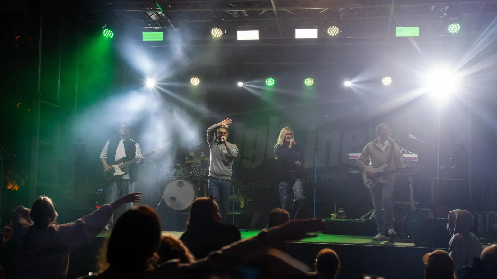Auftritt von Highline am Marktplatz beim Altstadtfest Amberg. (Bild: Marina Gube)