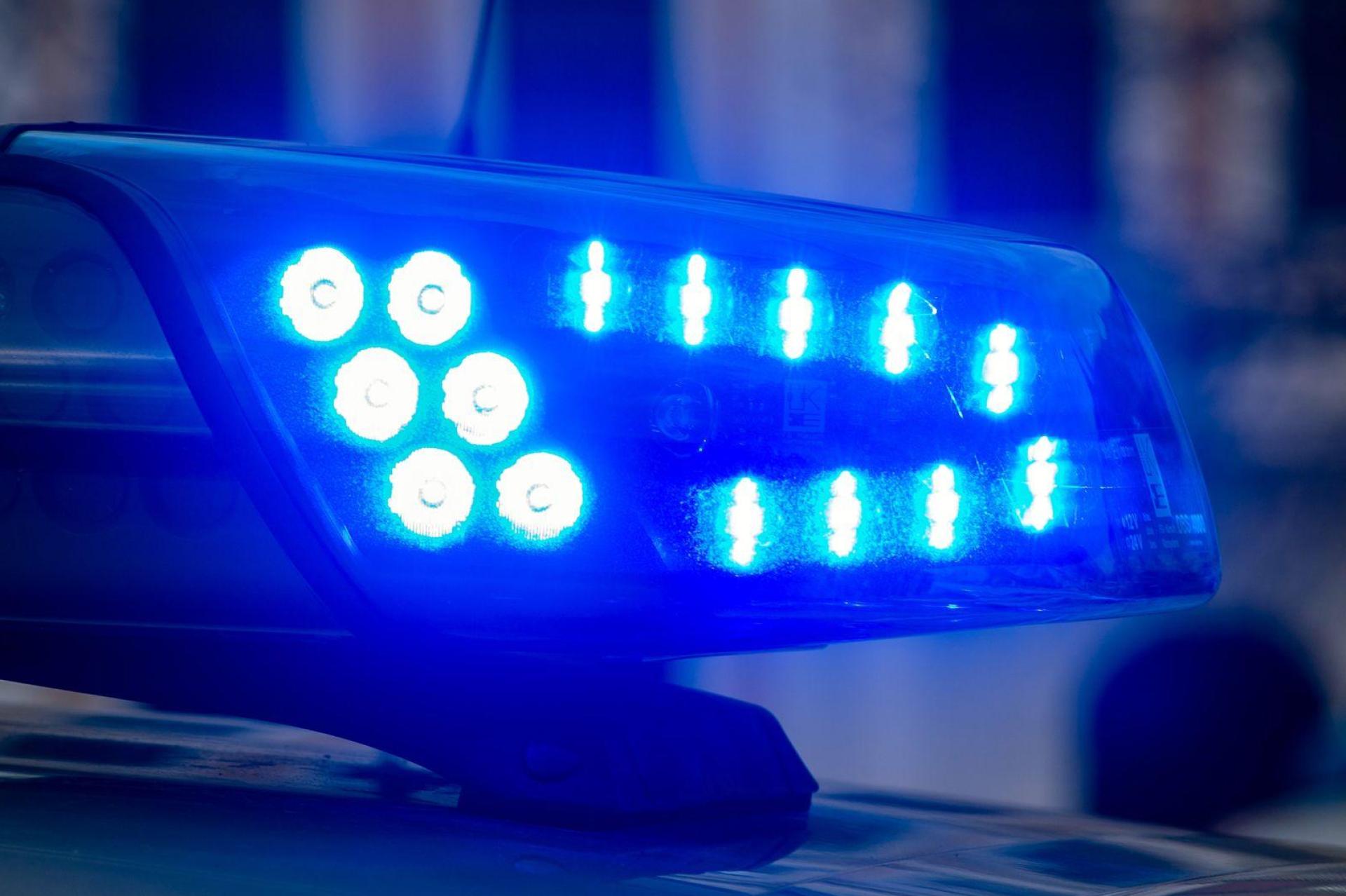 Ein unbekannter Täter scheitert beim Einbruch in eine Seilbahnhütte in Schnaittenbach. (Symbolbild: Klaus-Dietmar Gabbert/dpa)