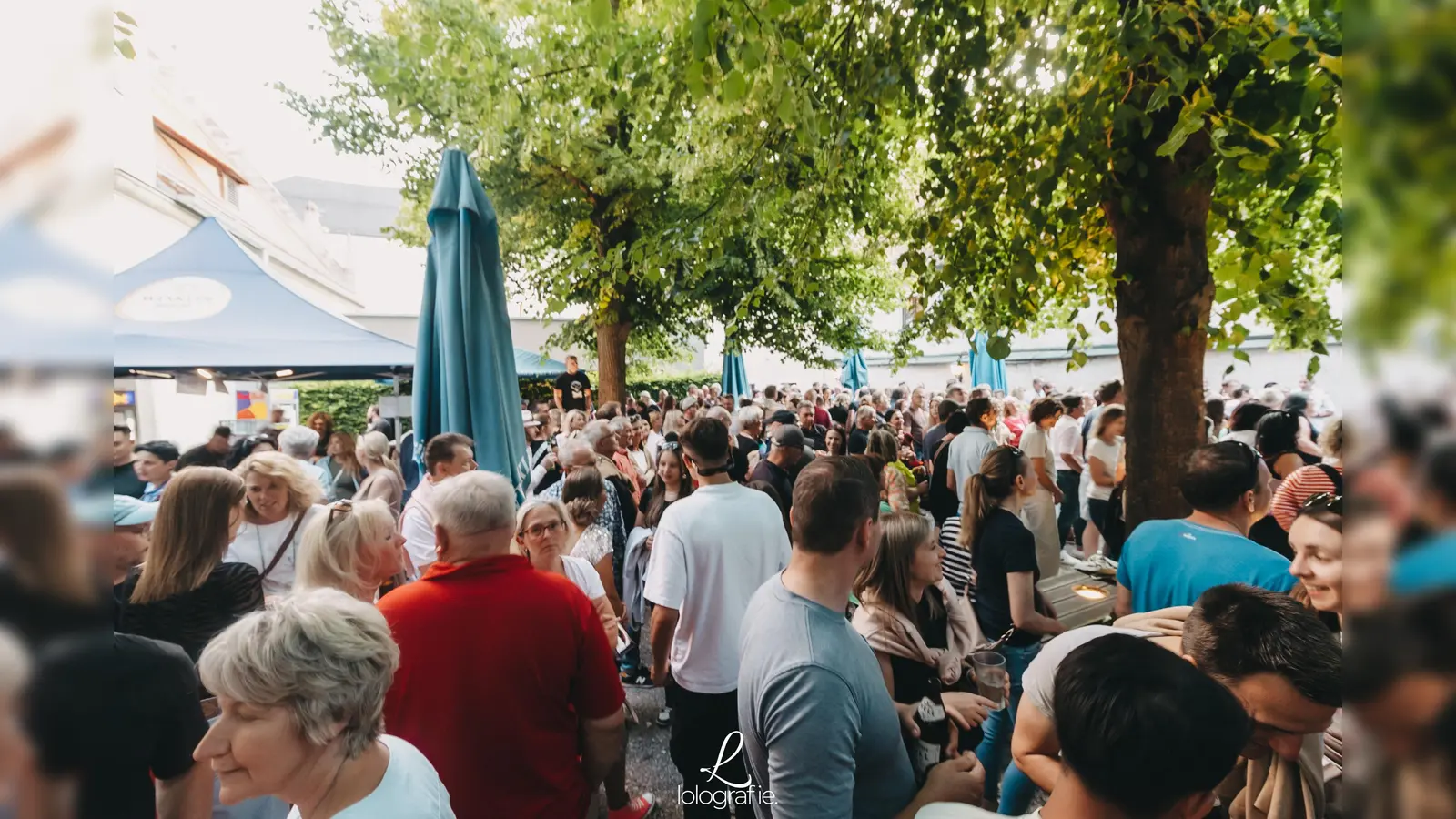 Johnny Gold auf dem Amberger Altstadtfest im Winkler Biergarten. (Bild: Lolografie)