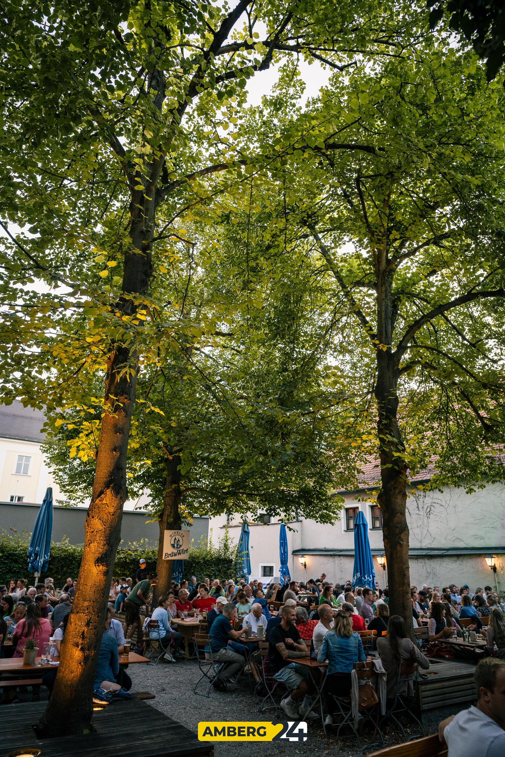 Das sind die Bilder vom Brassfestival im Winkler Biergarten am Donnerstag.  (Bild: Justus Gregor)