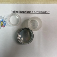 Bei einem 38-Jährigen findet die Schwandorfer Polizei eine geringe Menge Kokain. (Bild: Polizeiinspektion Schwandorf/exb)
